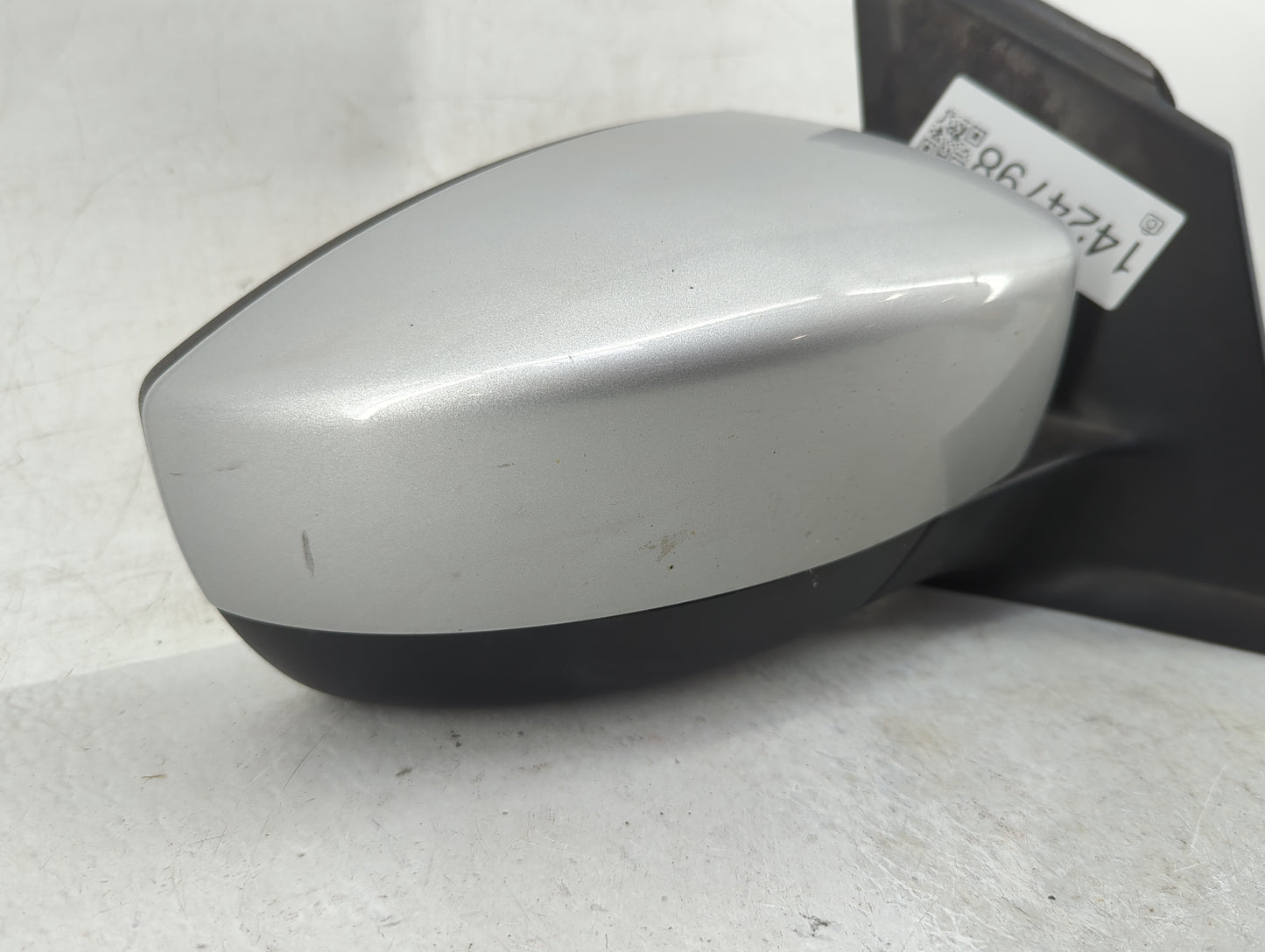 2017-2019 Ford Escape Passenger Side View Mirror - Right Door Mirror OEM Used - Oemusedautoparts1.com