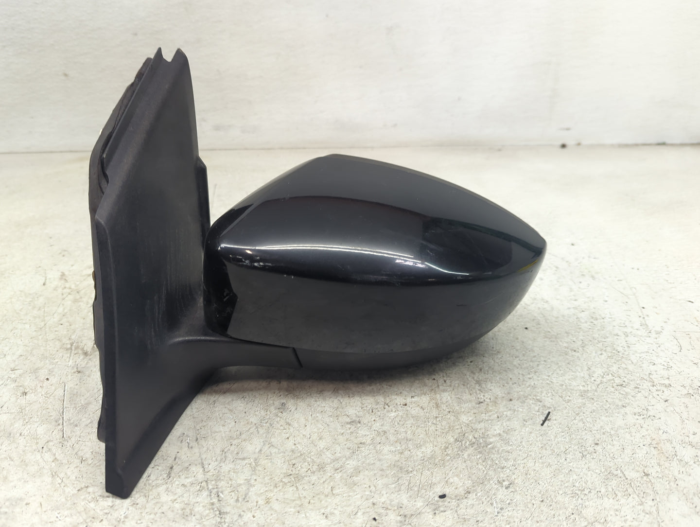 2017-2019 Ford Escape Driver Side View Mirror - Left Door Mirror OEM Used - Oemusedautoparts1.com