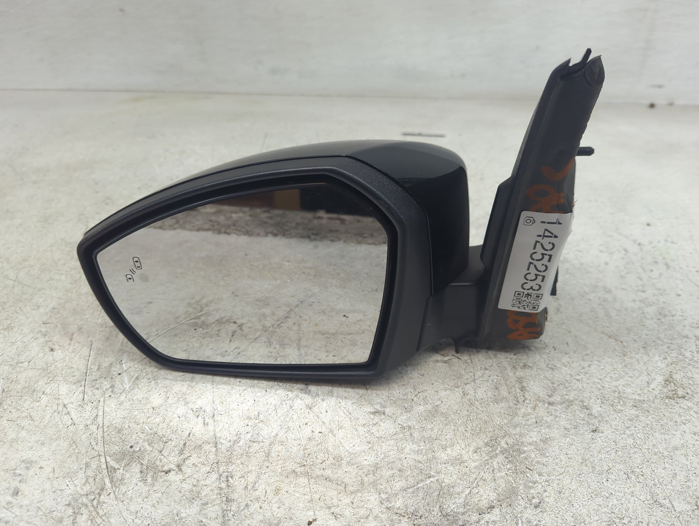 2017-2019 Ford Escape Driver Side View Mirror - Left Door Mirror OEM Used - Oemusedautoparts1.com