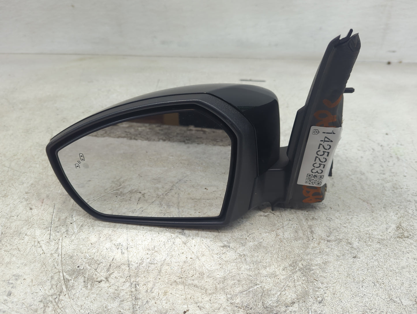 2017-2019 Ford Escape Driver Side View Mirror - Left Door Mirror OEM Used - Oemusedautoparts1.com