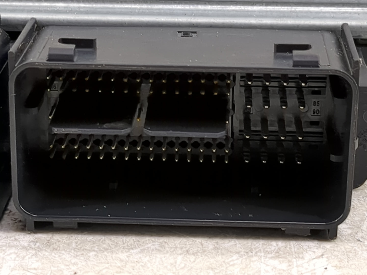 2017-2019 Ford Escape PCM Engine Control Computer ECU ECM PCU OEM P/N:FV6A-12B684-AB Fits Fits 2017 2018 2019 OEM Used Auto 