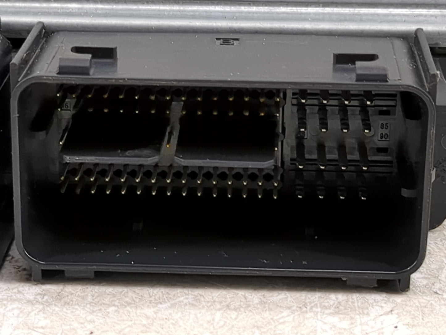 2017-2019 Ford Escape PCM Engine Control Computer ECU ECM PCU OEM P/N:FV6A-12B684-AB Fits Fits 2017 2018 2019 OEM Used Auto 