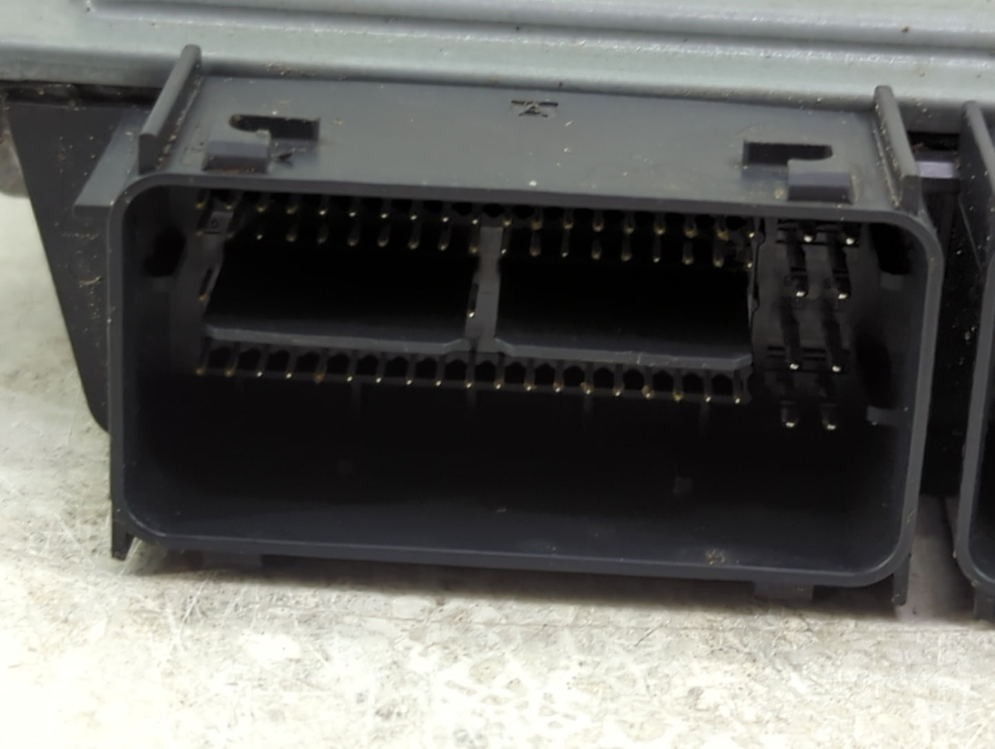 2017-2019 Ford Escape PCM Engine Control Computer ECU ECM PCU OEM P/N:HU5T-14F262-BA A2C95192200 Fits Fits 2017 2018 2019 OE