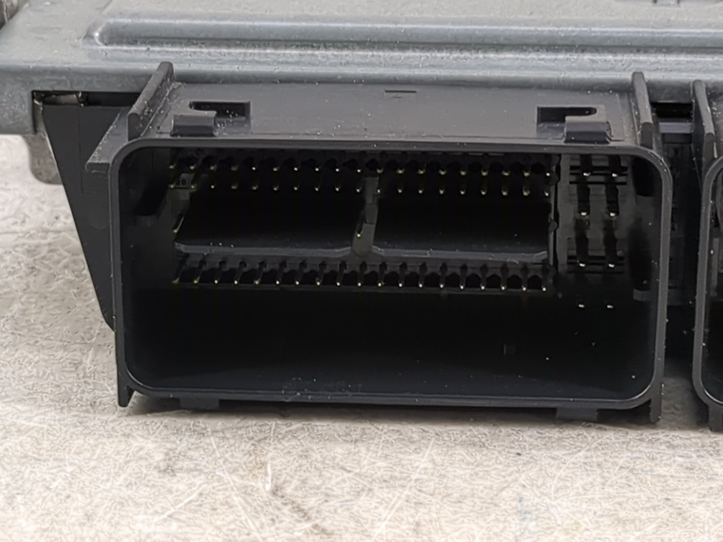 2017-2019 Ford Escape PCM Engine Control Computer ECU ECM PCU OEM P/N:HU5T-14F262-BA A2C39328200 Fits Fits 2017 2018 2019 OE
