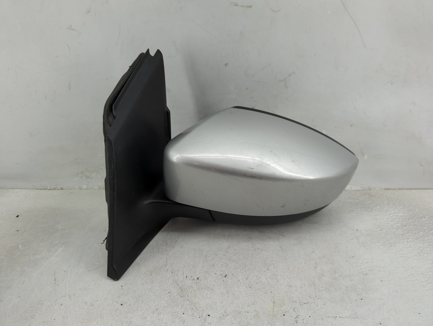 2017-2019 Ford Escape Driver Side View Mirror - Left Door Mirror OEM Used - Oemusedautoparts1.com