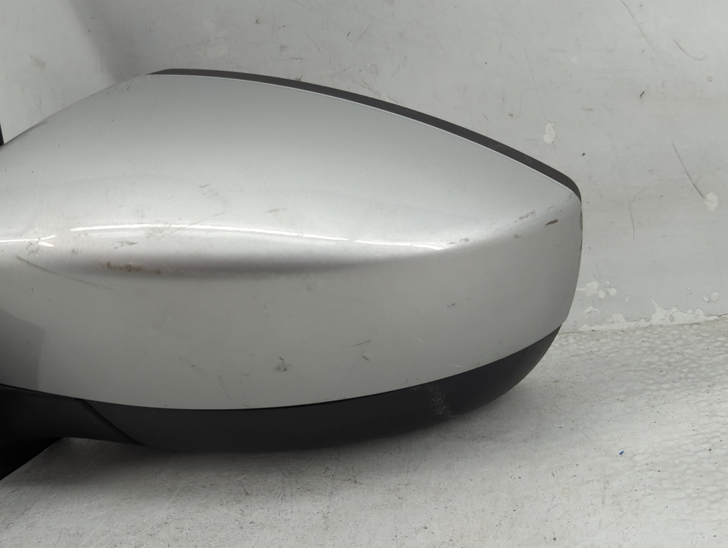2017-2019 Ford Escape Driver Side View Mirror - Left Door Mirror OEM Used - Oemusedautoparts1.com