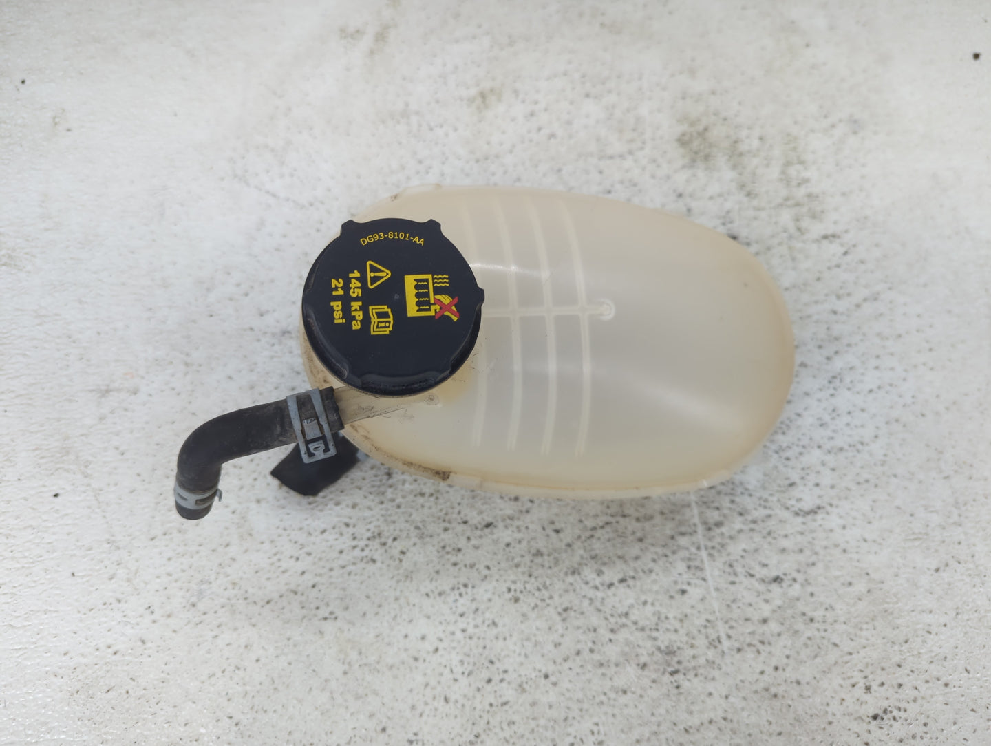 2017-2019 Ford Escape Radiator Coolant Overflow Expansion Tank Bottle 1431922 - Oemusedautoparts1.com