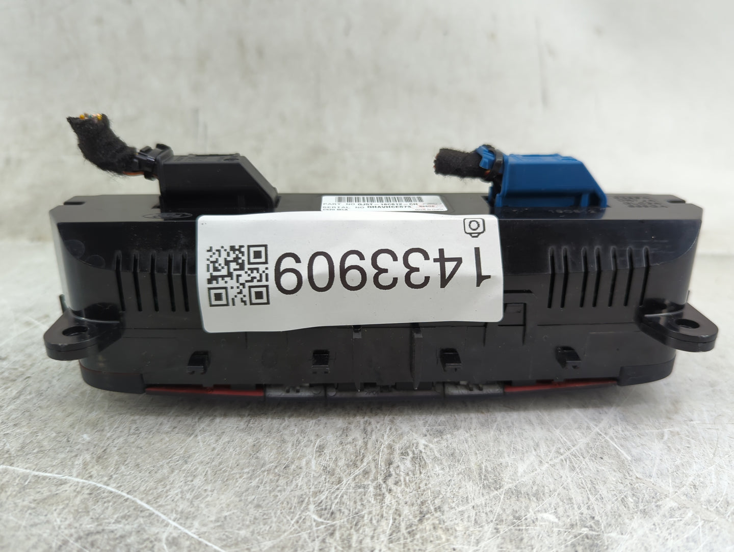 2018-2019 Ford Escape Climate Control Module Temperature AC/Heater Replacement P/N:GJ5T-18C612-CH Fits Fits 2018 2019 OEM Us