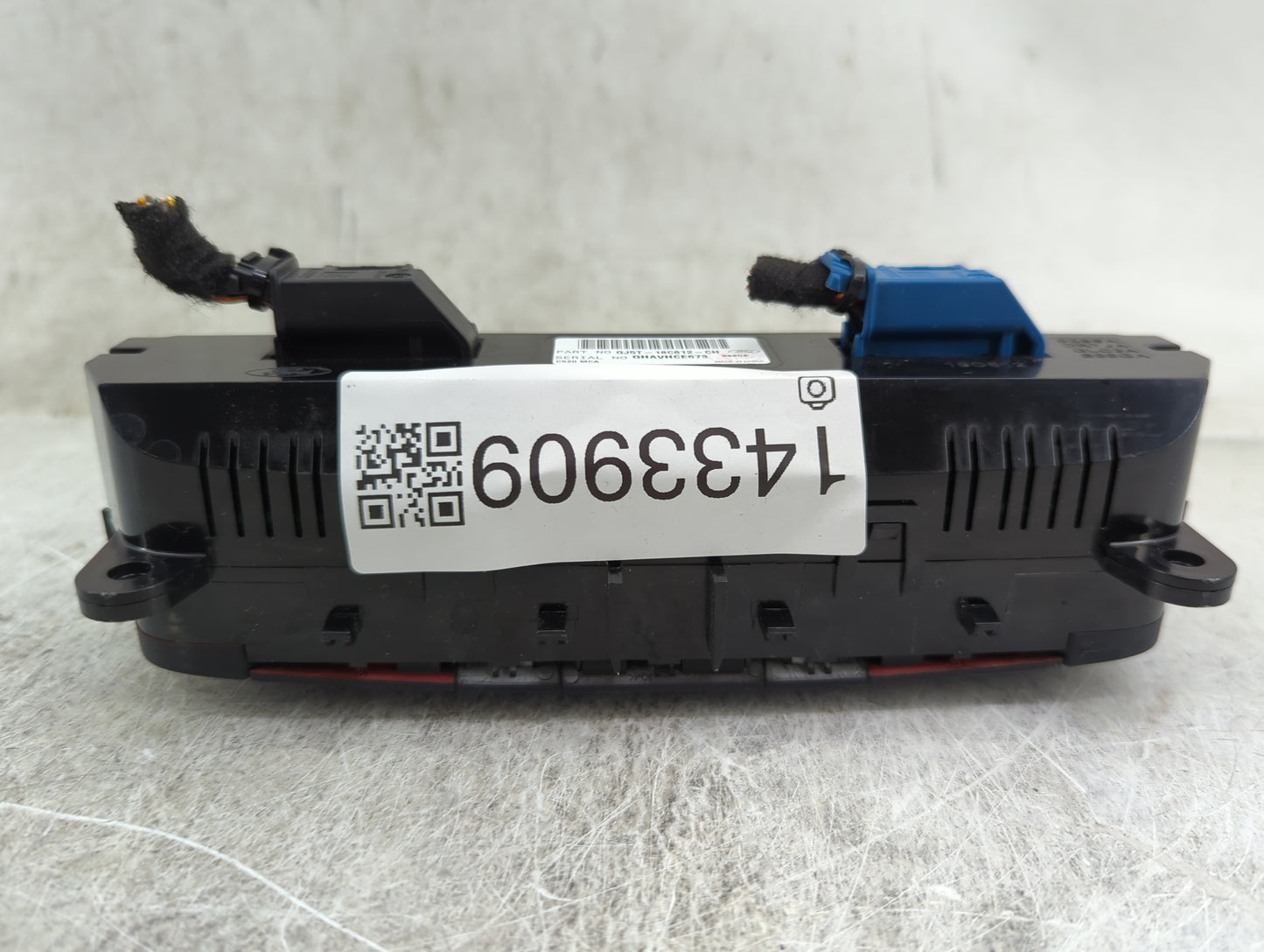 2018-2019 Ford Escape Climate Control Module Temperature AC/Heater Replacement P/N:GJ5T-18C612-CH Fits Fits 2018 2019 OEM Us