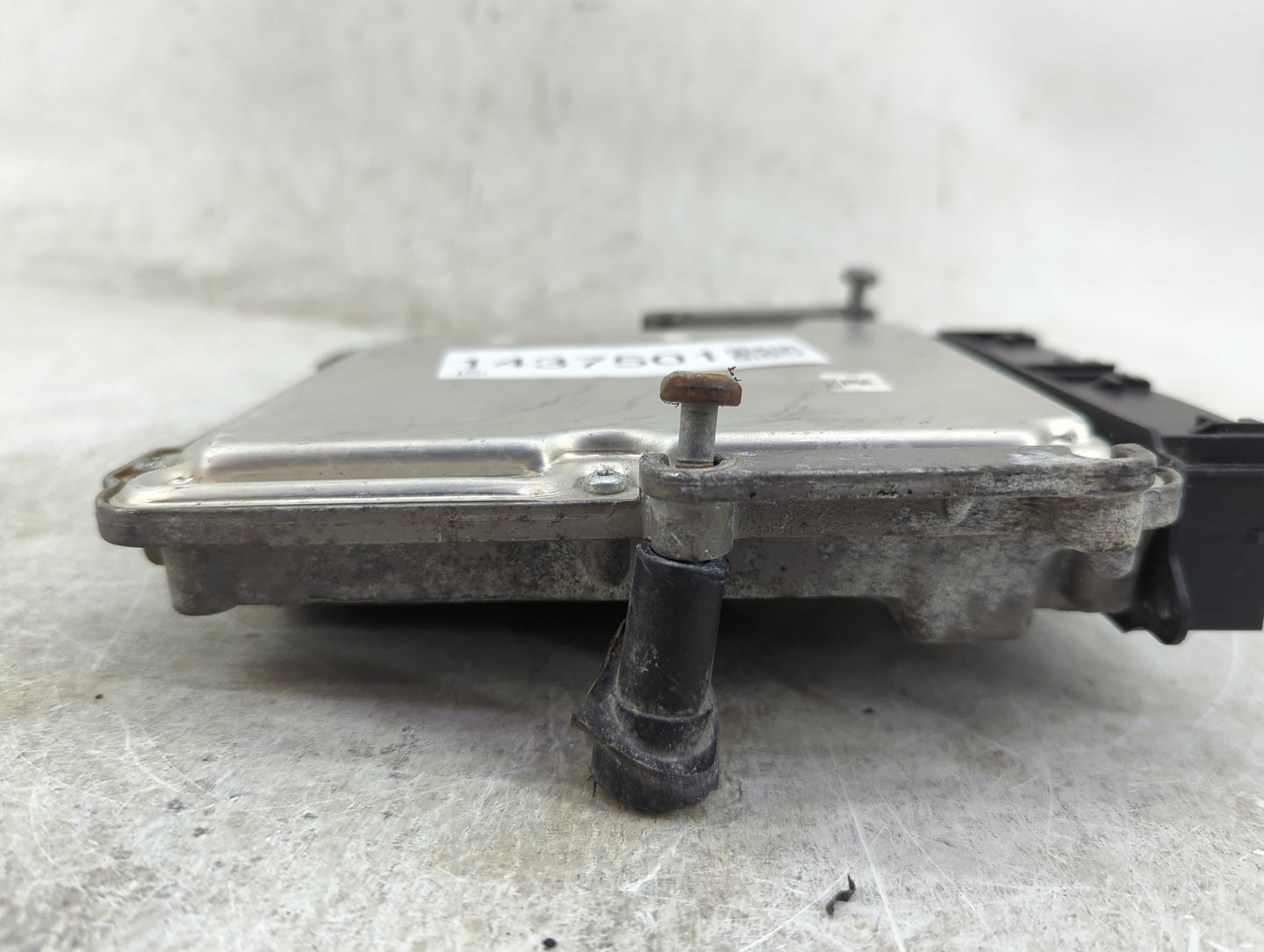 2017-2019 Ford Escape PCM Engine Control Computer ECU ECM PCU OEM P/N:HJ5A-12A650-HA HS7A-12B684-JA Fits Fits 2017 2018 2019