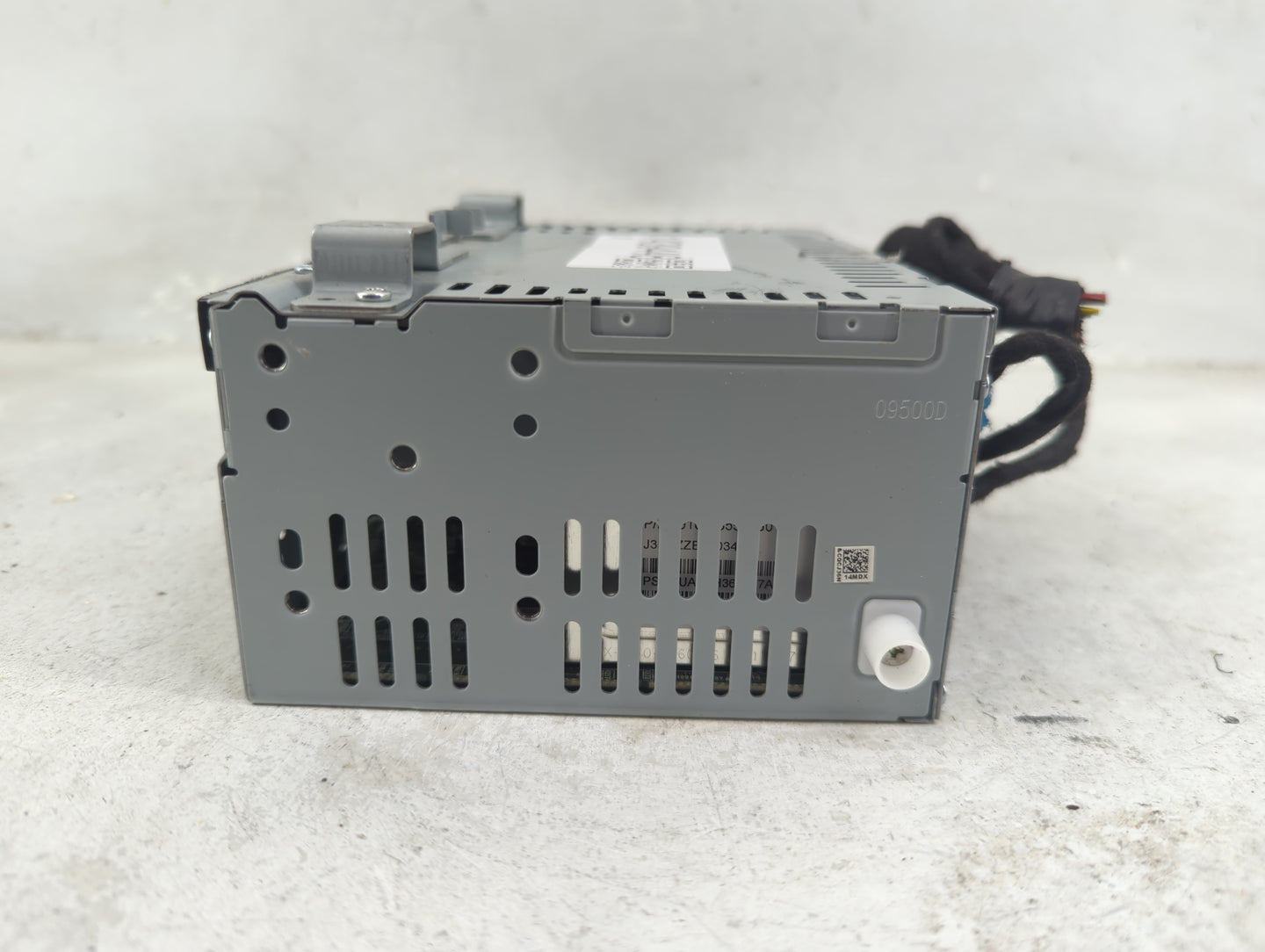 2017-2019 Ford Escape Radio AM FM Cd Player Receiver Replacement P/N:CQ-CJ36N14MD Fits Fits 2017 2018 2019 OEM Used Auto Par