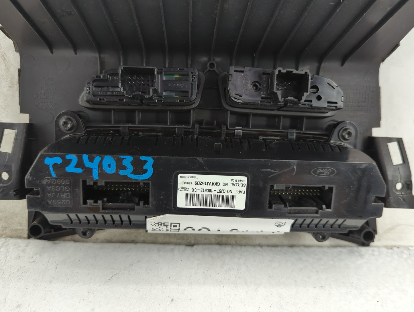 2018-2019 Ford Escape Climate Control Module Temperature AC/Heater Replacement P/N:GJ5T-18C612-CJ Fits Fits 2018 2019 OEM Us