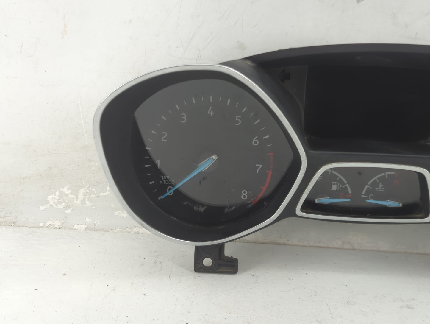 2013-2014 Ford Escape Instrument Cluster Speedometer Gauges P/N:VPCL8F-10894-B Fits Fits 2013 2014 OEM Used Auto Parts - Oem
