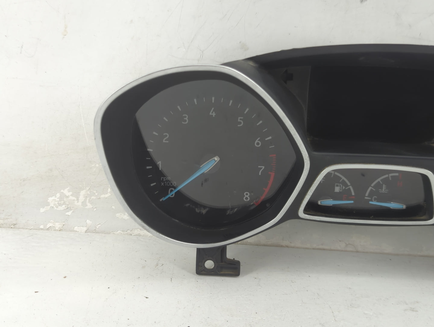 2013-2014 Ford Escape Instrument Cluster Speedometer Gauges P/N:VPCL8F-10894-B Fits Fits 2013 2014 OEM Used Auto Parts - Oem