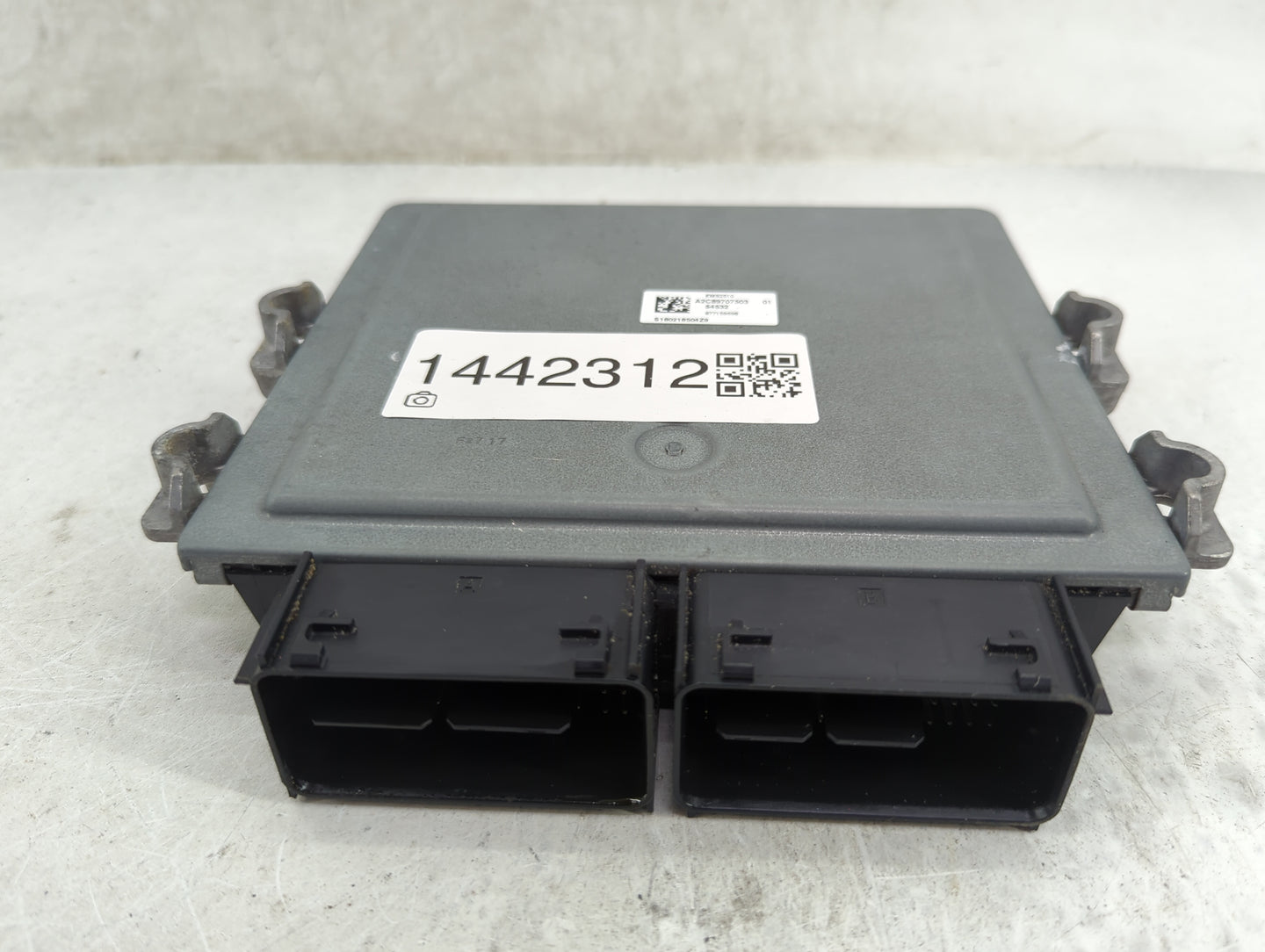 2017-2019 Ford Escape PCM Engine Control Computer ECU ECM PCU OEM P/N:HJ5A-12A650-MA FV6A-12B684-AB Fits Fits 2017 2018 2019