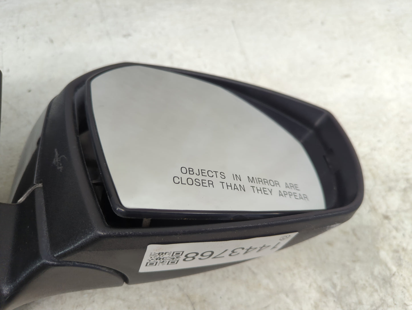 2017-2019 Ford Escape Passenger Side View Mirror - Right Door Mirror OEM Used - Oemusedautoparts1.com
