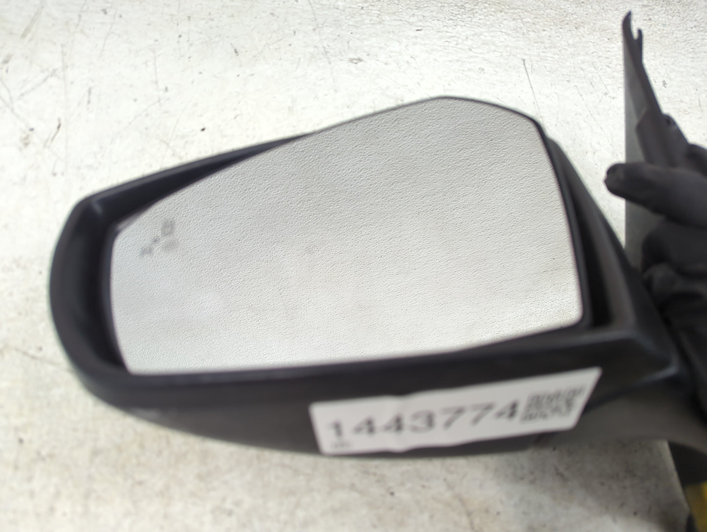 2017-2019 Ford Escape Driver Side View Mirror - Left Door Mirror OEM Used - Oemusedautoparts1.com