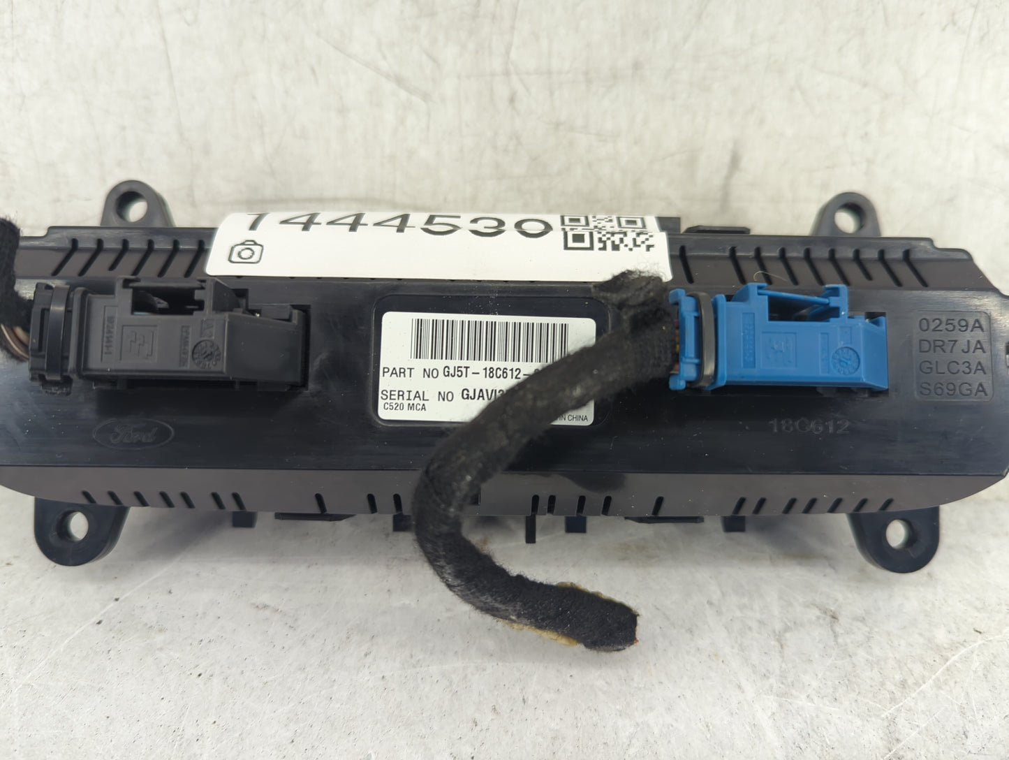 2018-2019 Ford Escape Climate Control Module Temperature AC/Heater Replacement P/N:GJ5T-18C612-CJ Fits Fits 2018 2019 OEM Us