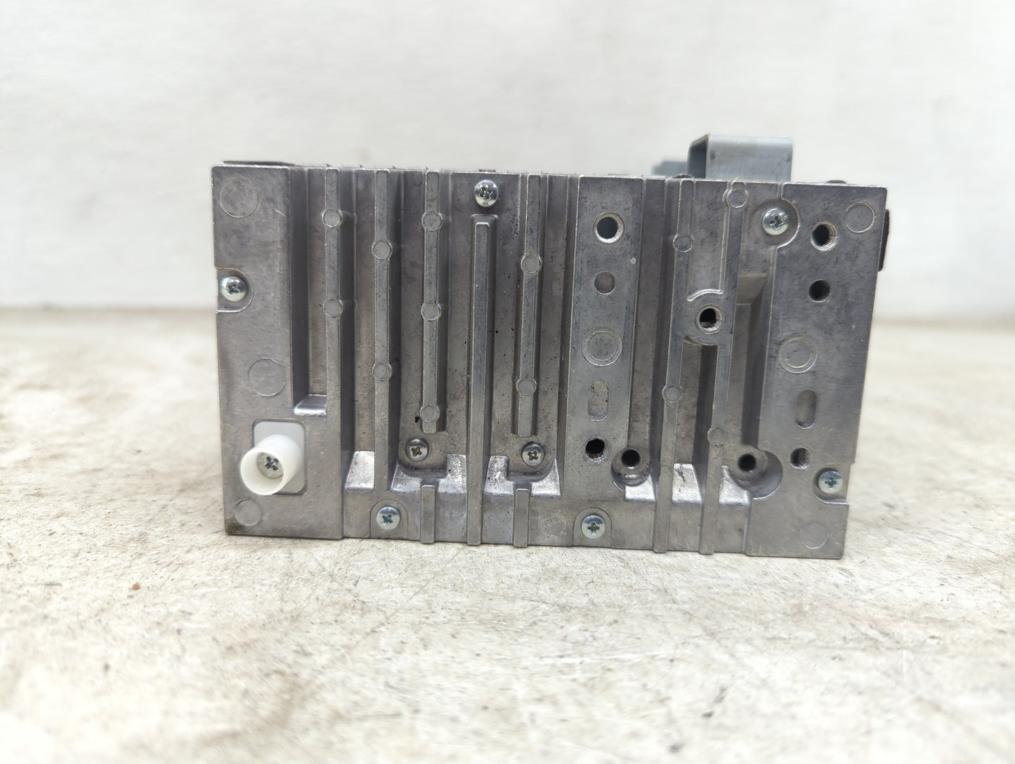 2015-2019 Ford Escape Radio AM FM Cd Player Receiver Replacement P/N:GJ5T-19C107-BE CJ5T-19C107-GB Fits OEM Used Auto Parts 