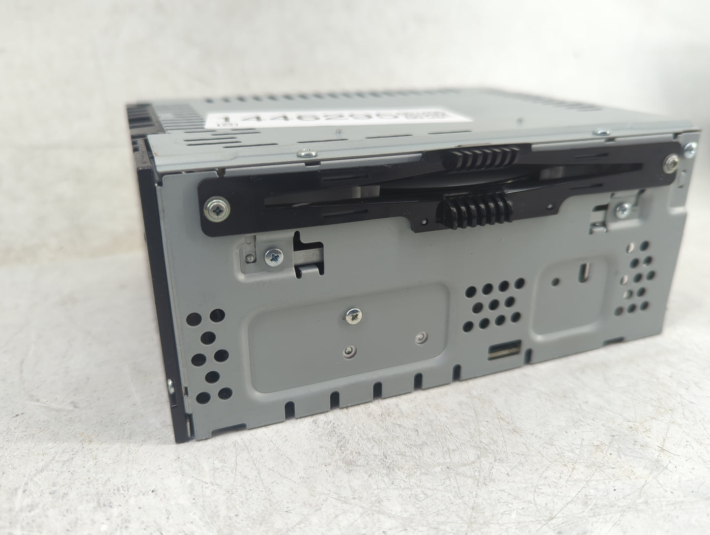 2017-2019 Ford Escape Radio AM FM Cd Player Receiver Replacement P/N:GJ5T-19C107-DE Fits Fits 2017 2018 2019 OEM Used Auto P