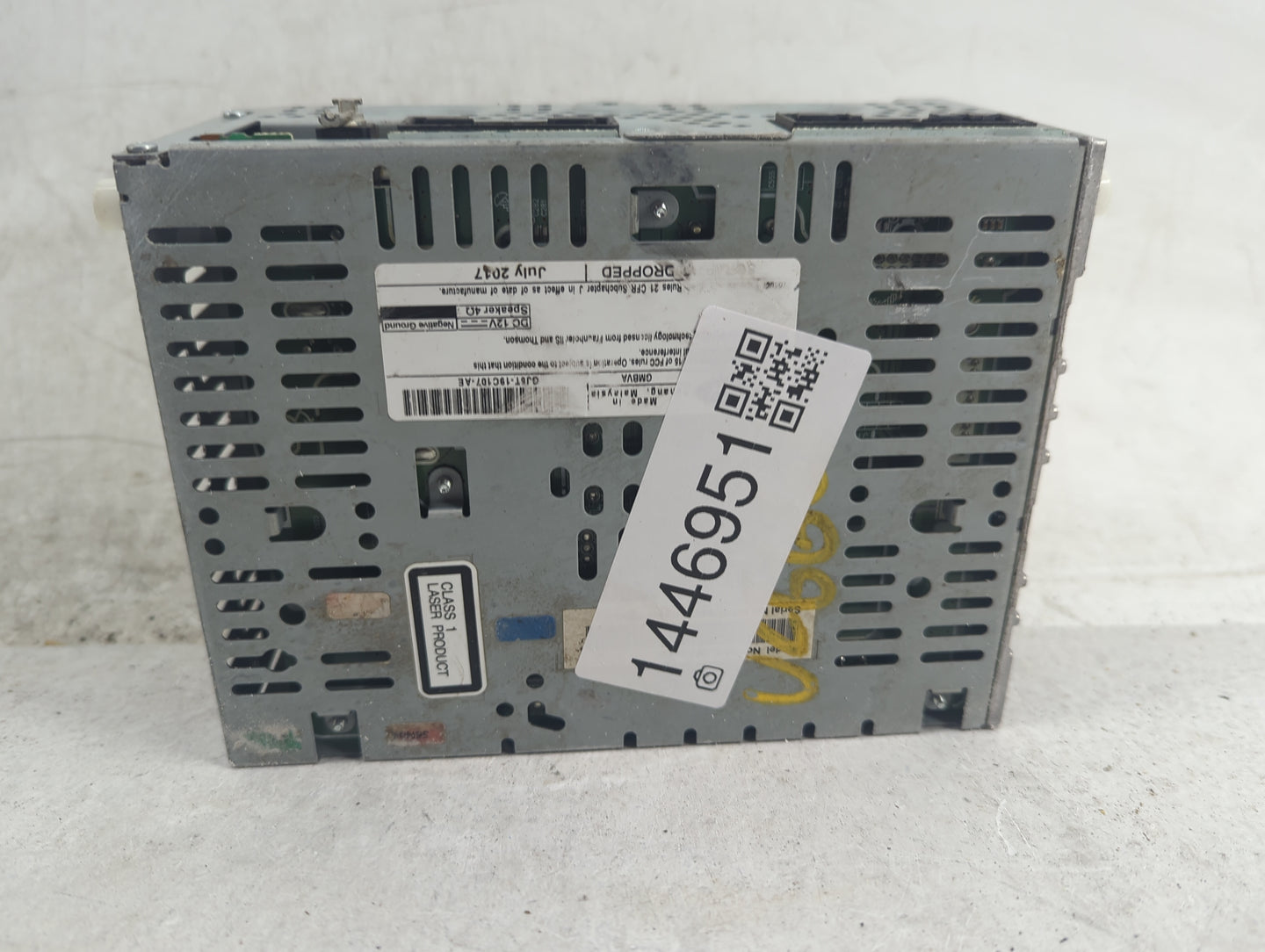 2017-2019 Ford Escape Radio AM FM Cd Player Receiver Replacement P/N:GJ5T-19C107-AE Fits Fits 2017 2018 2019 OEM Used Auto P