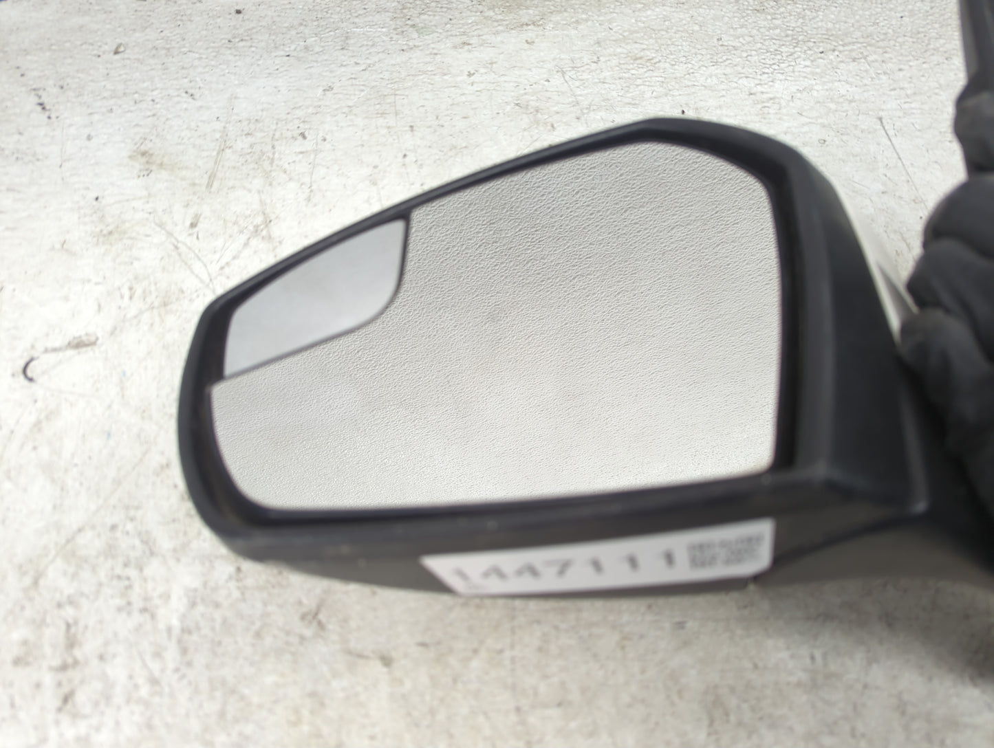 2017-2019 Ford Escape Driver Side View Mirror - Left Door Mirror OEM Used - Oemusedautoparts1.com