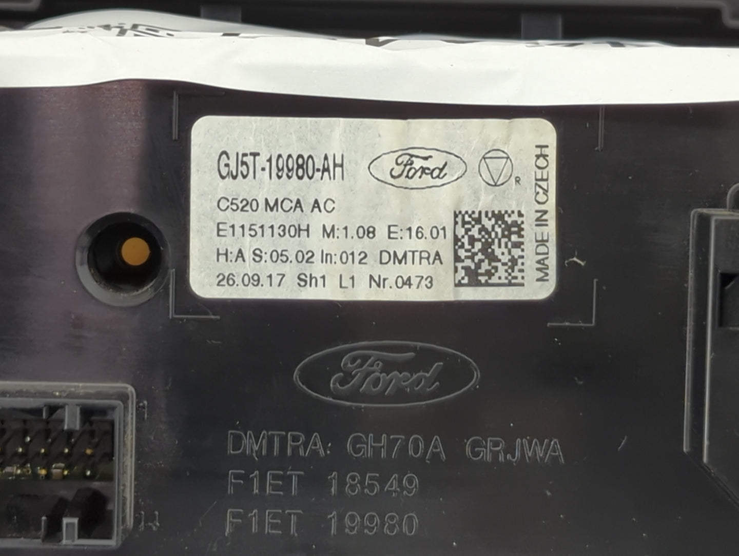 2017-2019 Ford Escape Climate Control Module Temperature AC/Heater Replacement P/N:GJ5T-19980-AH F1ET 18549 Fits OEM Used Au