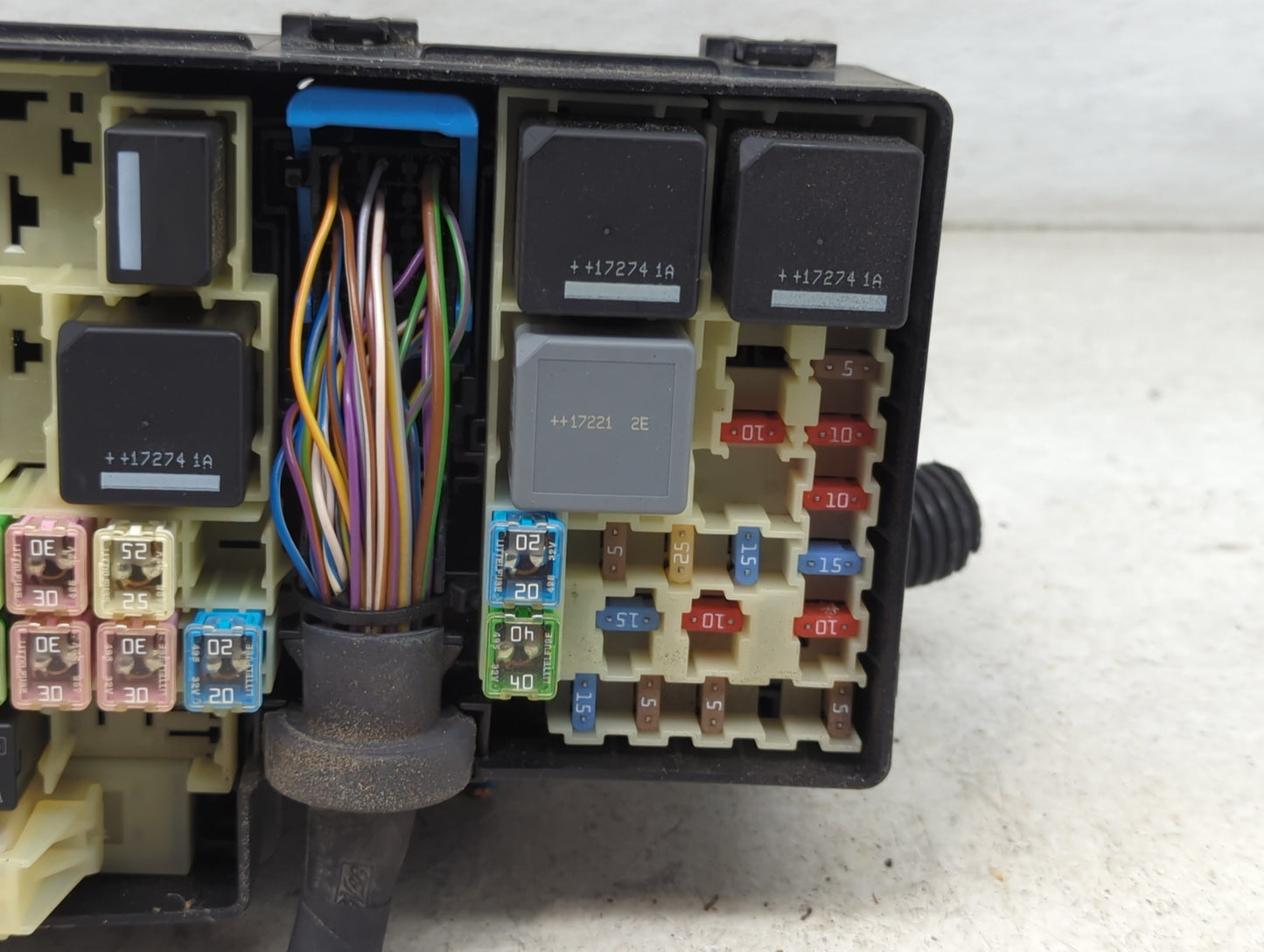 2018 Ford Escape Fusebox Fuse Box Panel Relay Module P/N:AV6T-14A067-AD 8T2T-14B192-BA Fits OEM Used Auto Parts - Oemusedaut