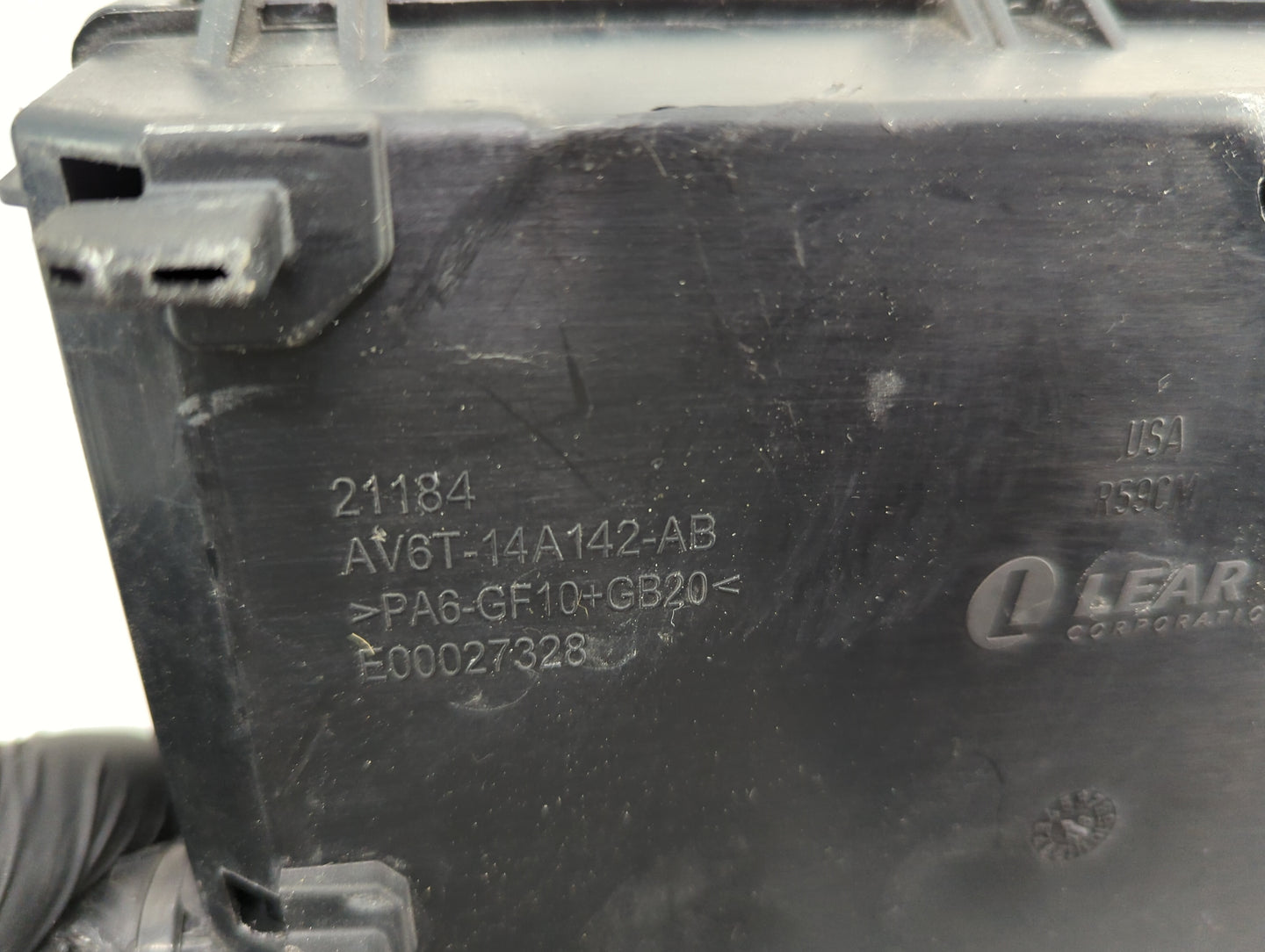 2018 Ford Escape Fusebox Fuse Box Panel Relay Module P/N:AV6T-14A142-AB Fits OEM Used Auto Parts - Oemusedautoparts1.com