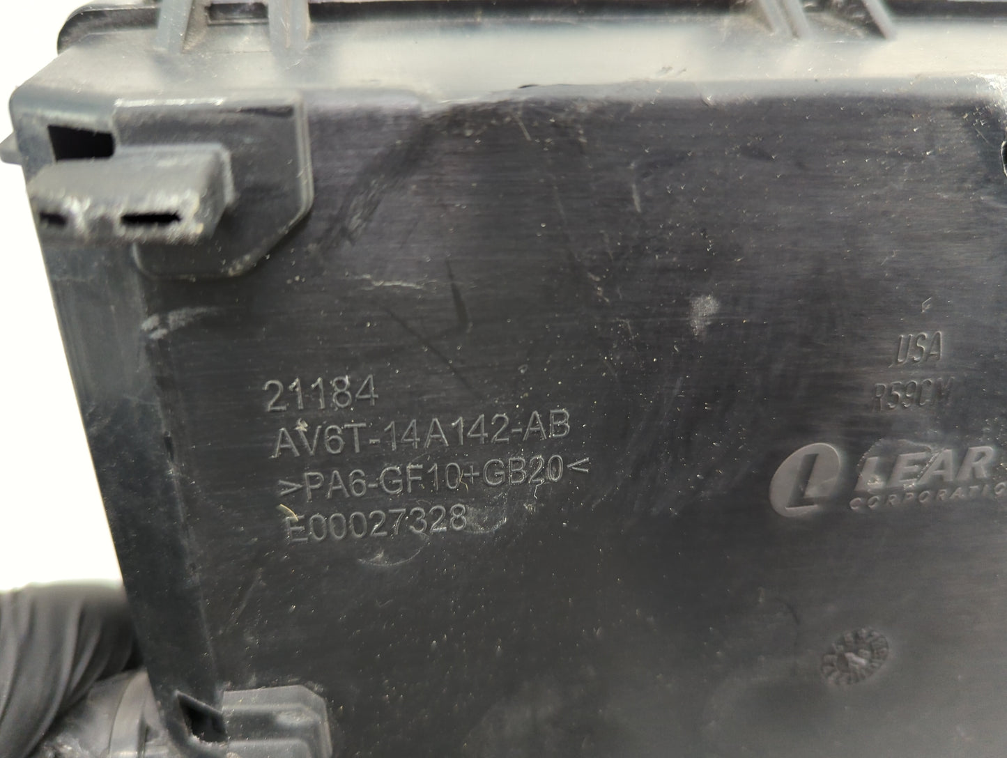 2018 Ford Escape Fusebox Fuse Box Panel Relay Module P/N:AV6T-14A142-AB Fits OEM Used Auto Parts - Oemusedautoparts1.com