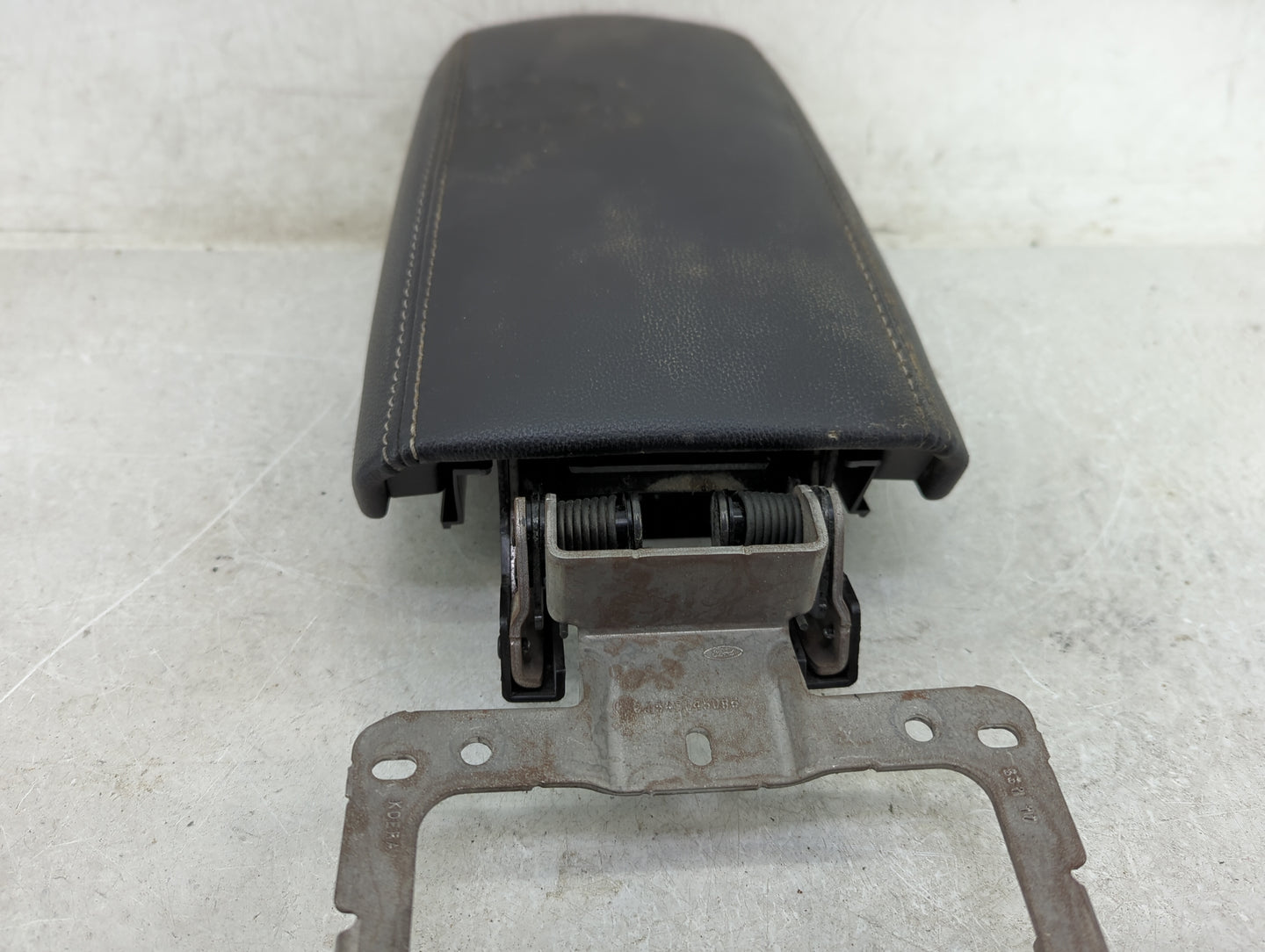 2018 Ford Escape Center Console Armrest Cover Lid Fits OEM Used Auto Parts - Oemusedautoparts1.com