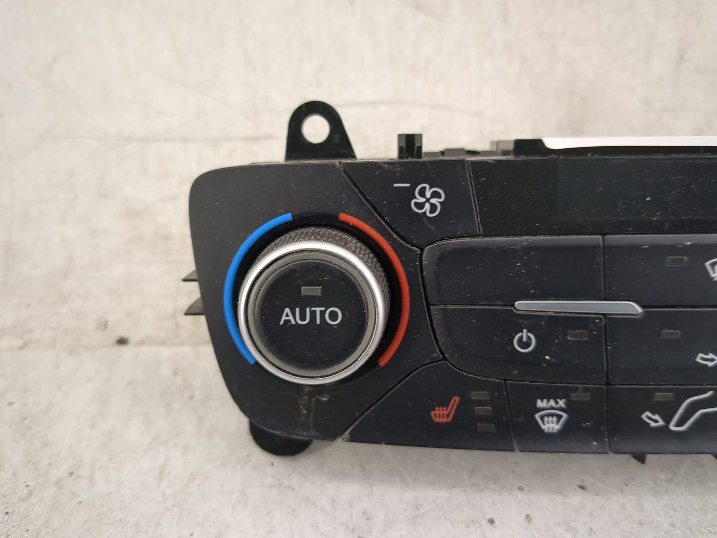 2018-2019 Ford Escape Climate Control Module Temperature AC/Heater Replacement P/N:GJ5T-18C612-CH Fits Fits 2018 2019 OEM Us