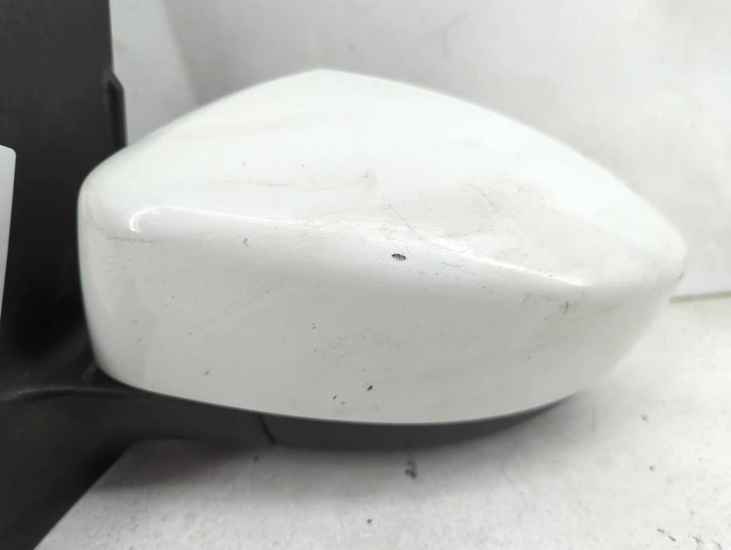 2017-2019 Ford Escape Driver Side View Mirror - Left Door Mirror OEM Used - Oemusedautoparts1.com