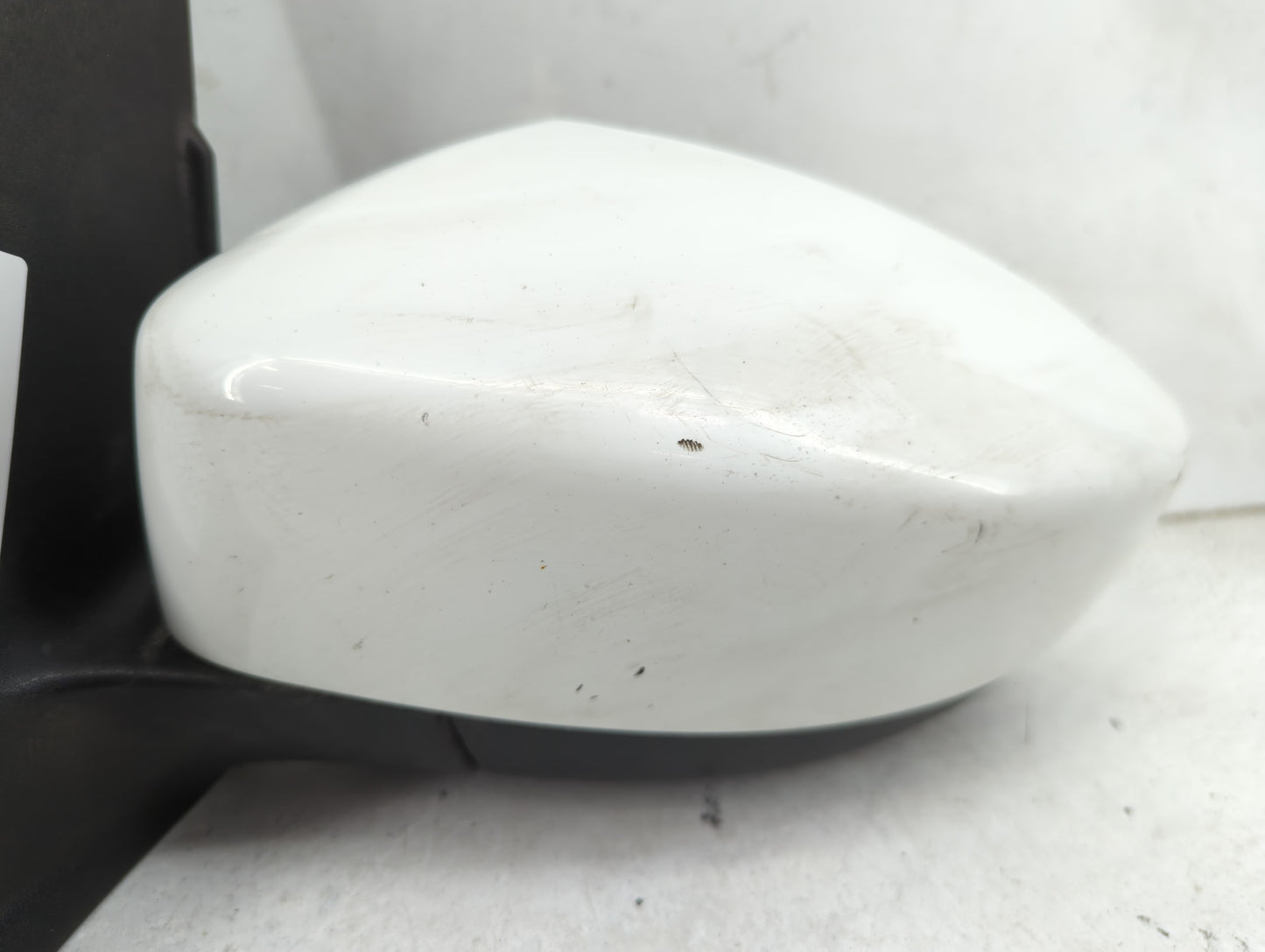 2017-2019 Ford Escape Driver Side View Mirror - Left Door Mirror OEM Used - Oemusedautoparts1.com