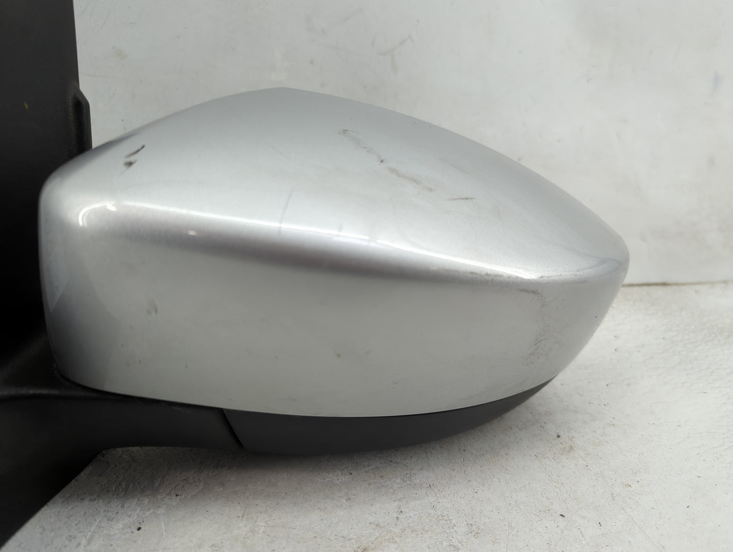 2017-2019 Ford Escape Driver Side View Mirror - Left Door Mirror OEM Used - Oemusedautoparts1.com