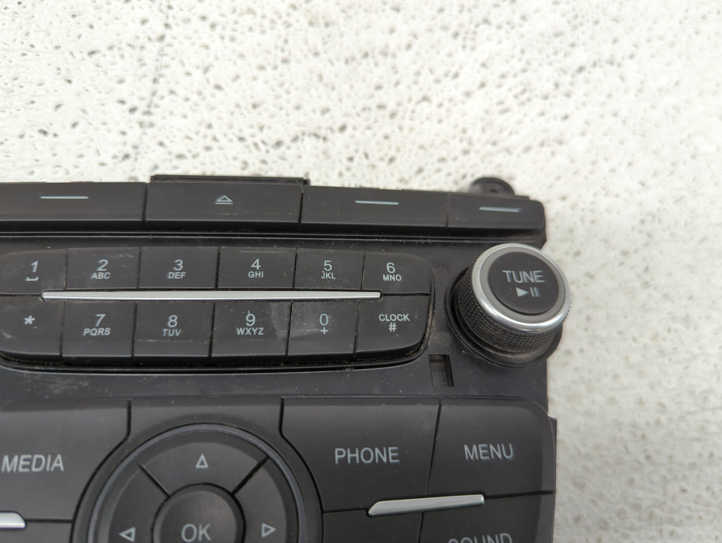 2018 Ford Escape Radio AM FM Cd Player Receiver Replacement P/N:F1ET18K811 4F571-BB Fits OEM Used Auto Parts - Oemusedautopa