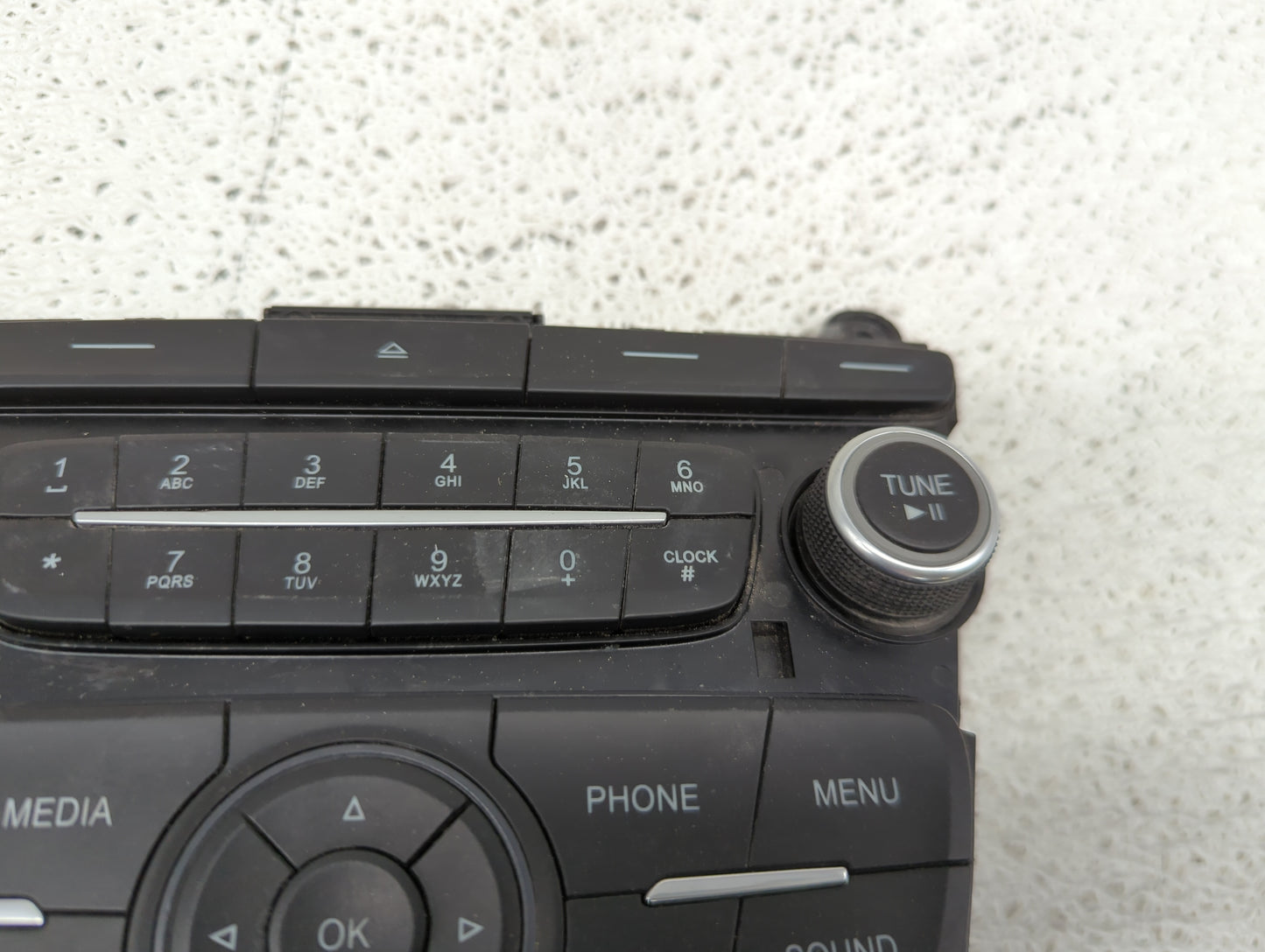 2018 Ford Escape Radio AM FM Cd Player Receiver Replacement P/N:F1ET18K811 4F571-BB Fits OEM Used Auto Parts - Oemusedautopa