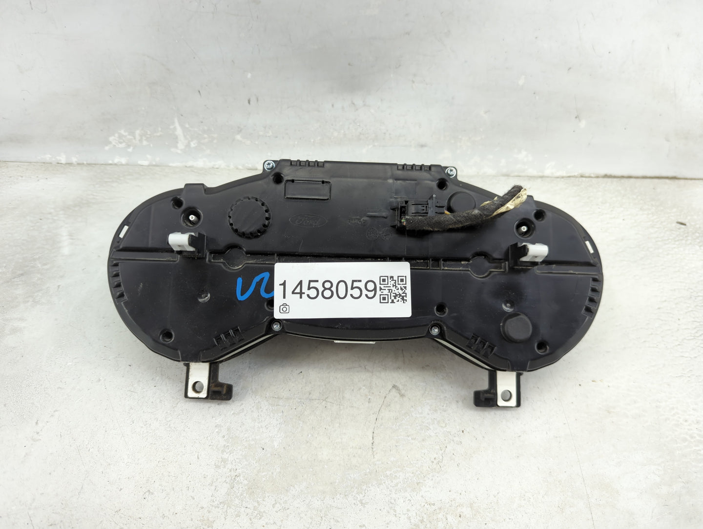 2018 Ford Escape Instrument Cluster Speedometer Gauges P/N:VPCL8F-10894-B Miles: Fits OEM Used Auto Parts - Oemusedautoparts