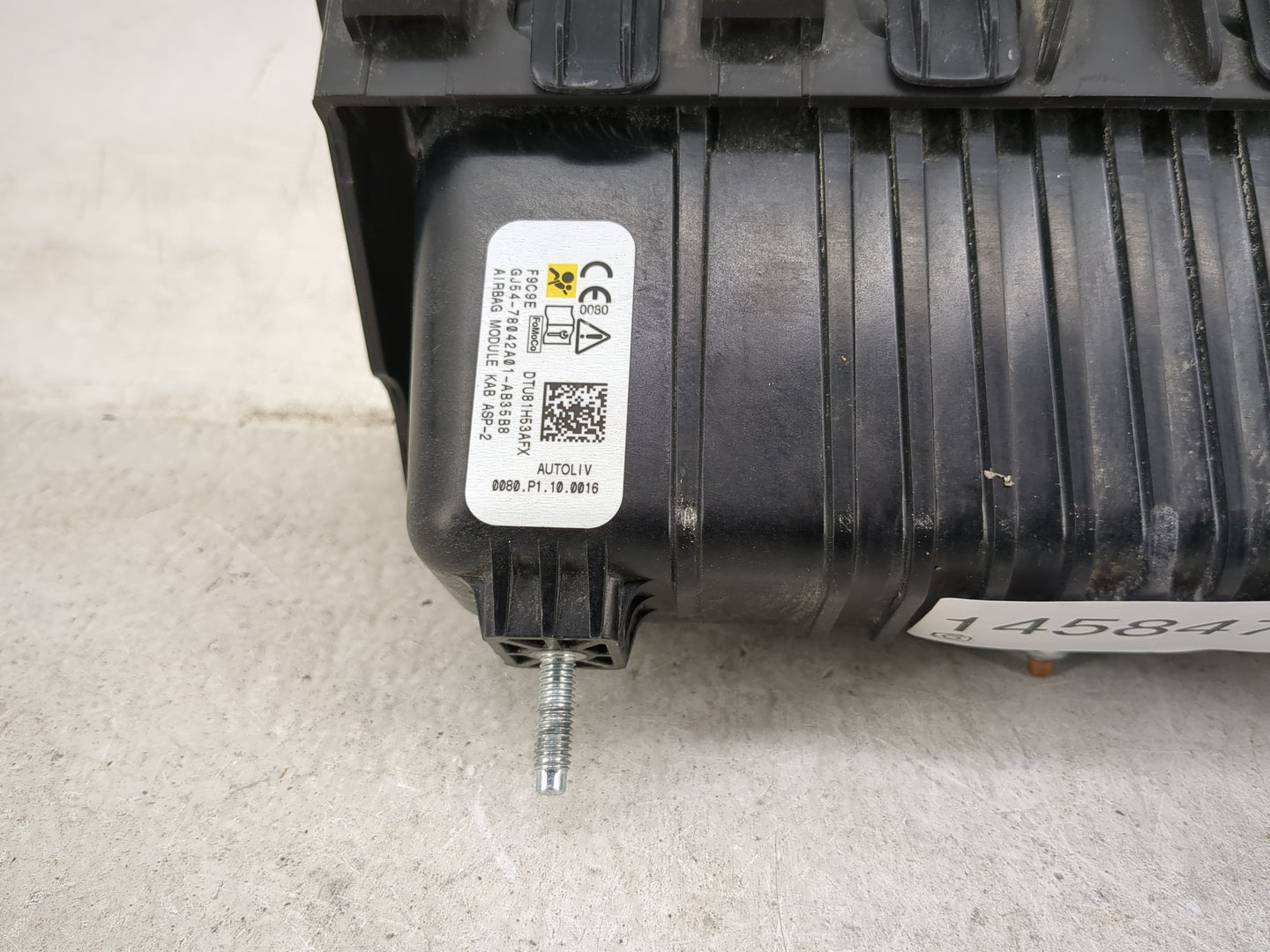 2018 Ford Escape Air Bag Passenger Right Knee OEM P/N:GJ54-78042A01-AB35B8 DTU81H53AFX, F9C9E Fits OEM Used Auto Parts - Oem
