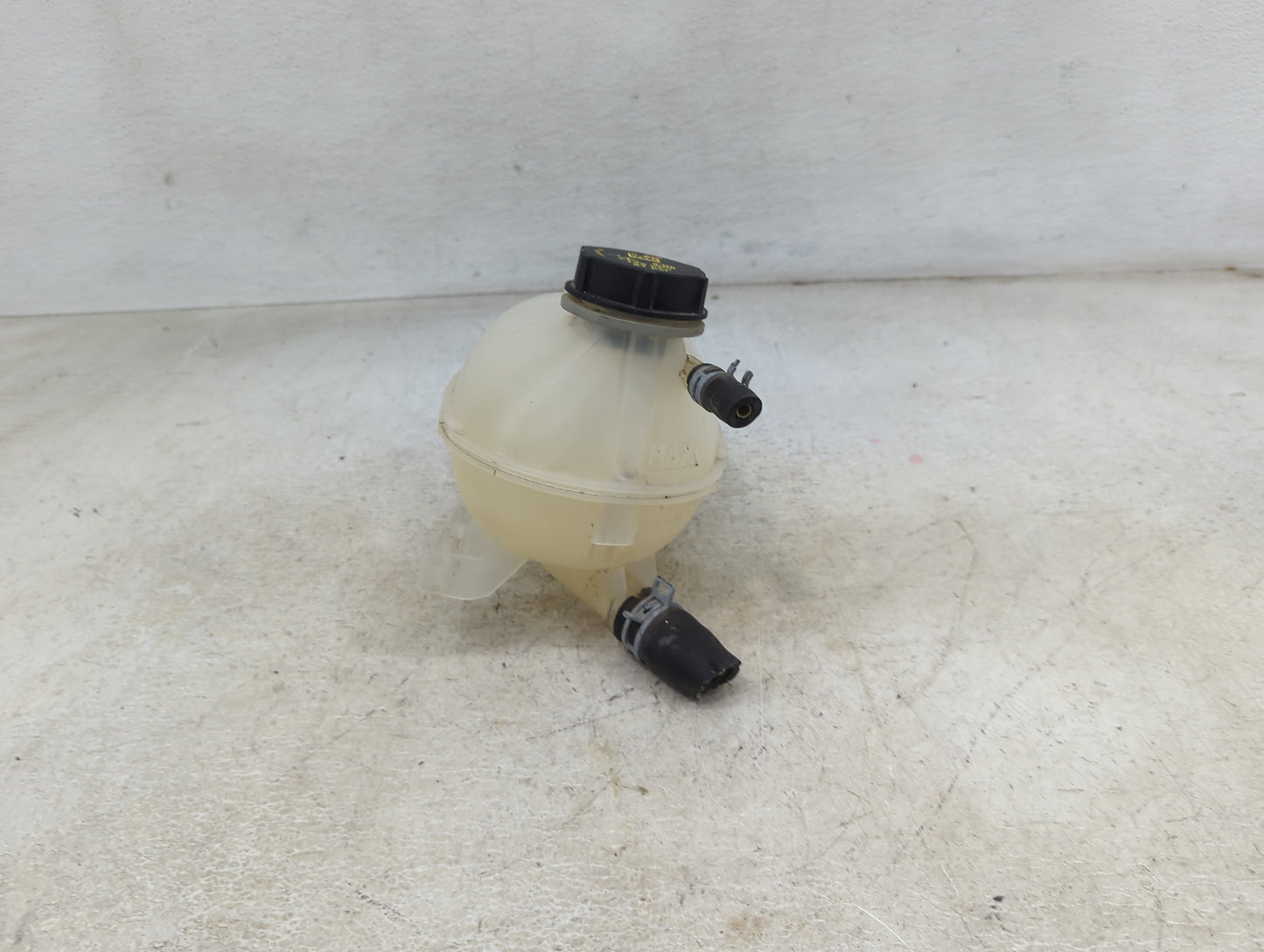 2017-2019 Ford Escape Radiator Coolant Overflow Expansion Tank Bottle 1460039 - Oemusedautoparts1.com