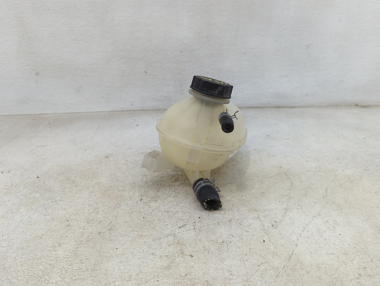 2017-2019 Ford Escape Radiator Coolant Overflow Expansion Tank Bottle 1460069 - Oemusedautoparts1.com