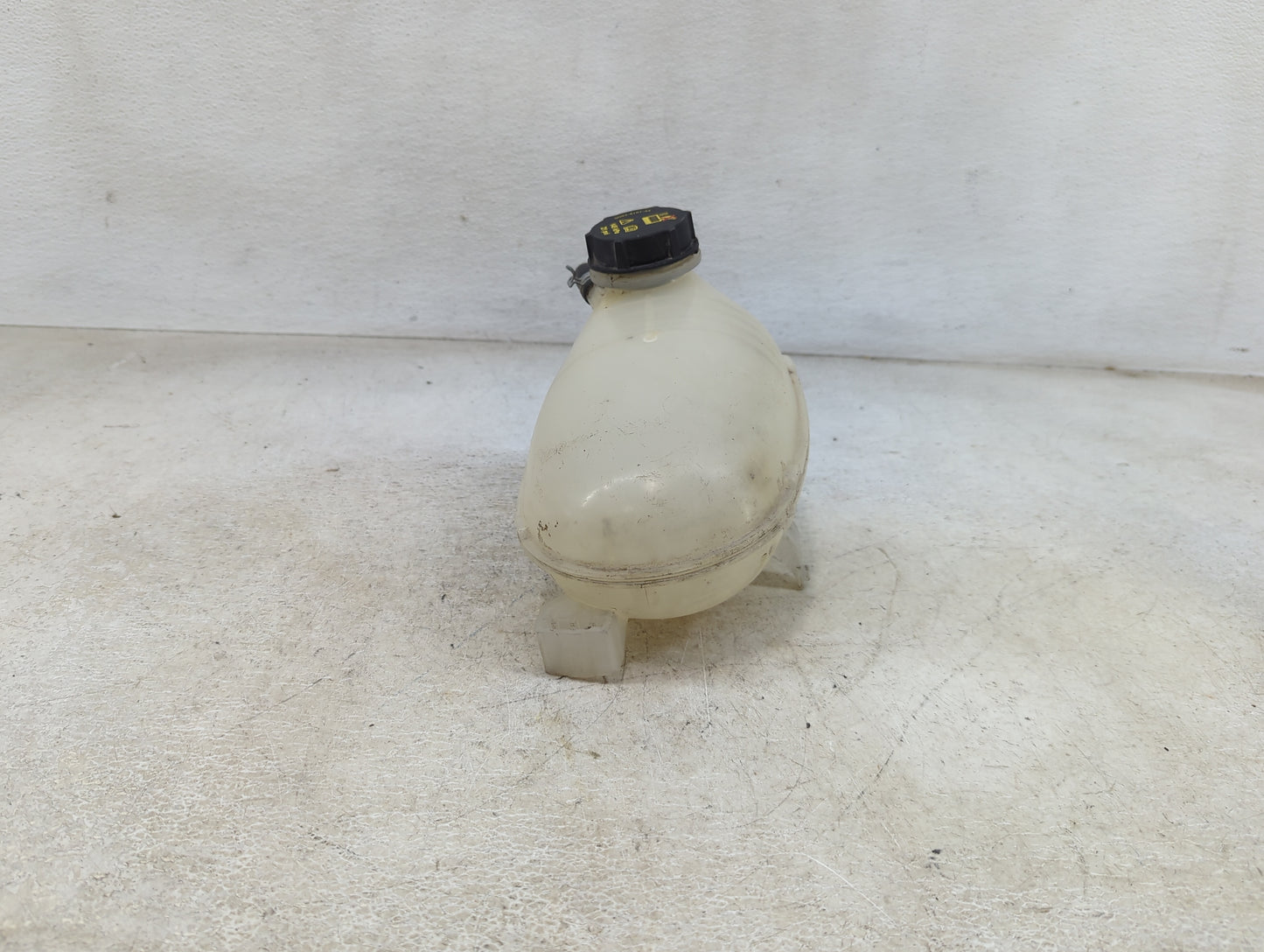 2017-2019 Ford Escape Radiator Coolant Overflow Expansion Tank Bottle 1460069 - Oemusedautoparts1.com