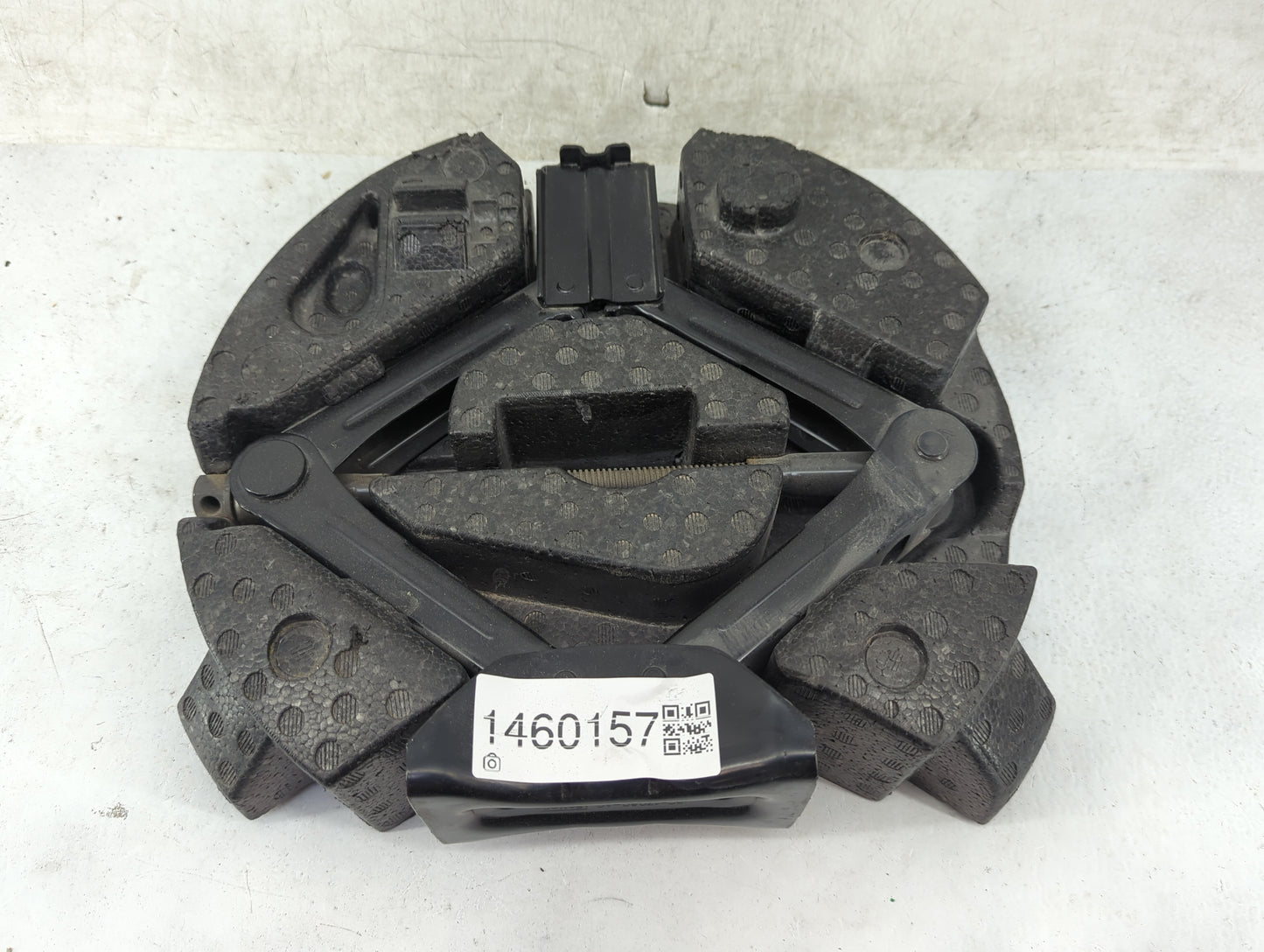 2018 Ford Escape Spare Scissor Car Jack 1460157 - Oemusedautoparts1.com
