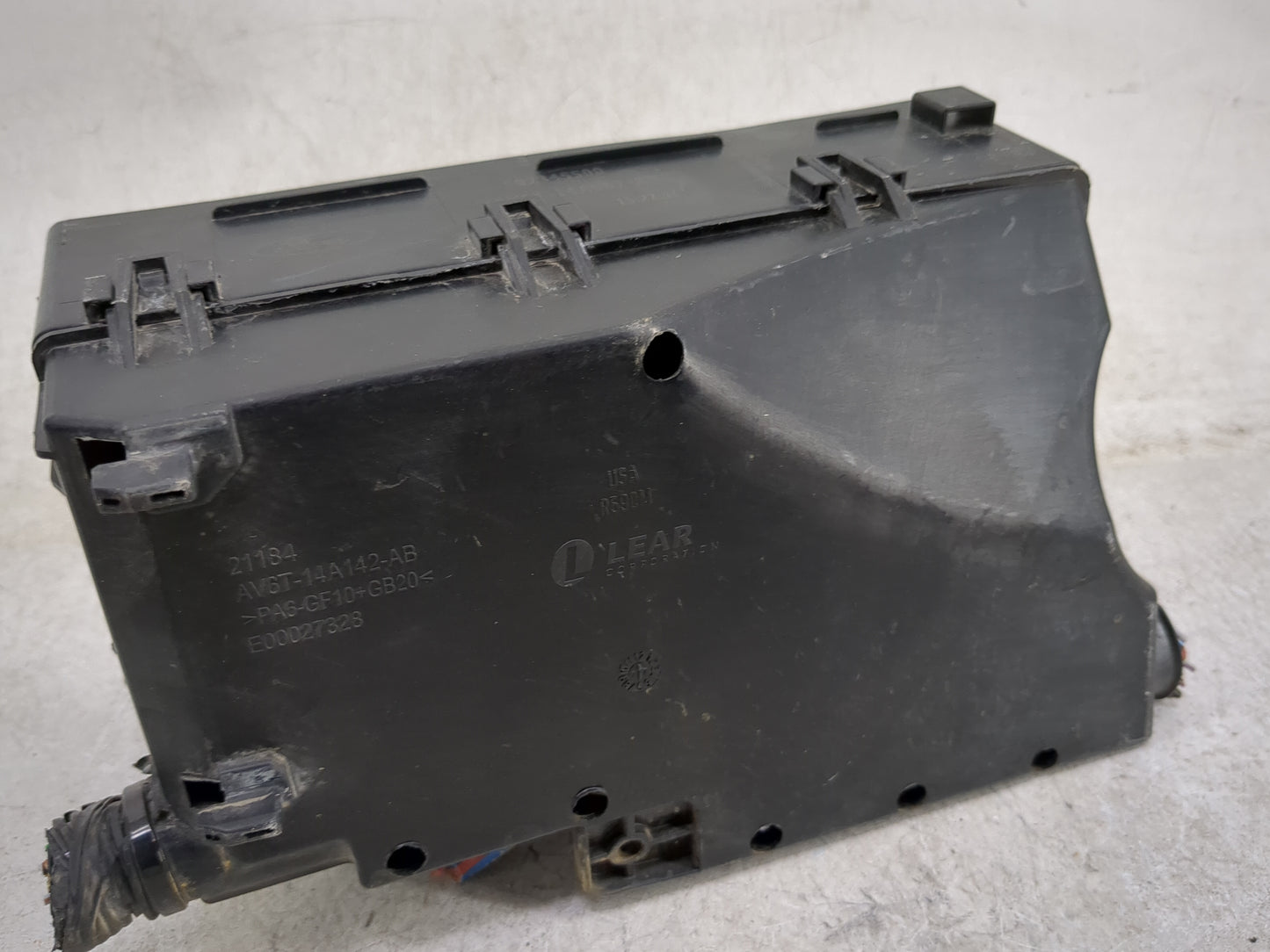 2018 Ford Escape Fusebox Fuse Box Panel Relay Module P/N:AV6T-14A142-AB Fits OEM Used Auto Parts - Oemusedautoparts1.com