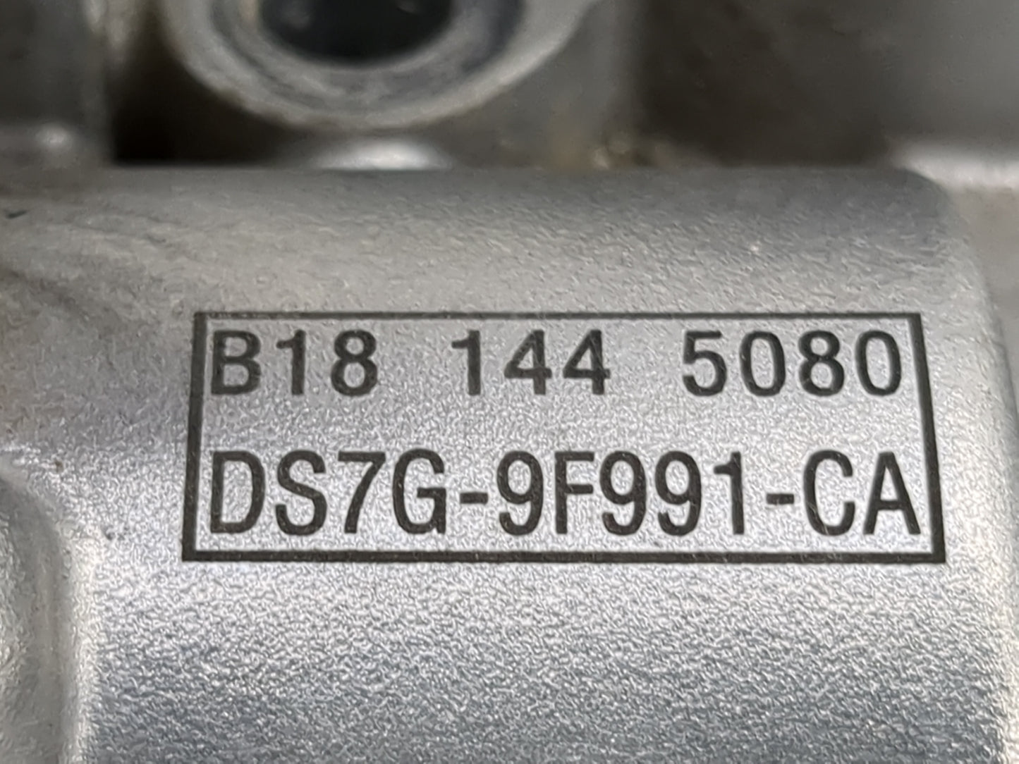 2017-2019 Ford Escape Throttle Body P/N:DS7G-9F991-CA B18 144 5080 Fits Fits 2014 2015 2016 2017 2018 2019 2020 OEM Used Aut