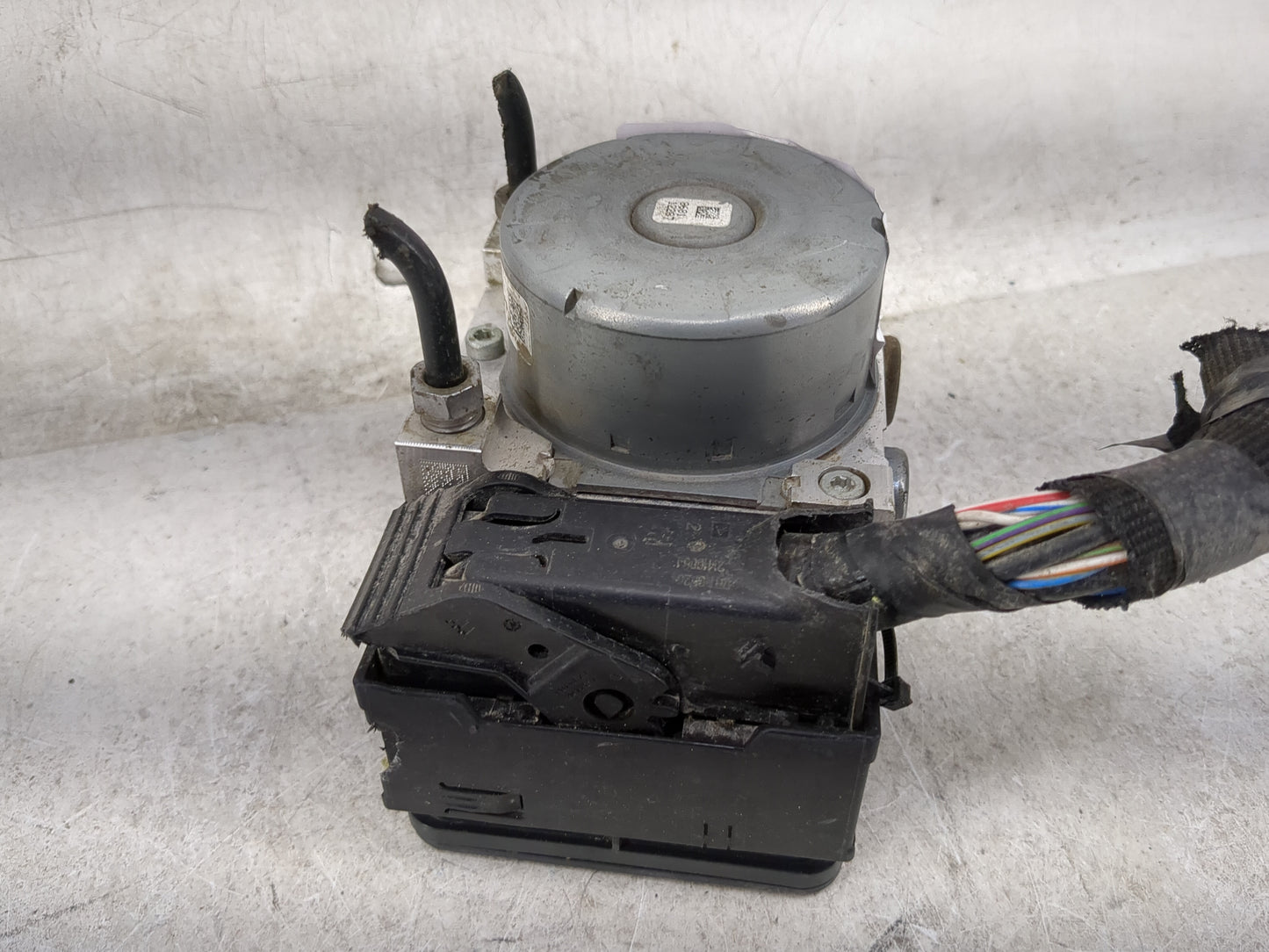2017-2019 Ford Escape ABS Pump Control Module Replacement P/N:GV61-2C405-CJ Fits Fits 2017 2018 2019 OEM Used Auto Parts - O