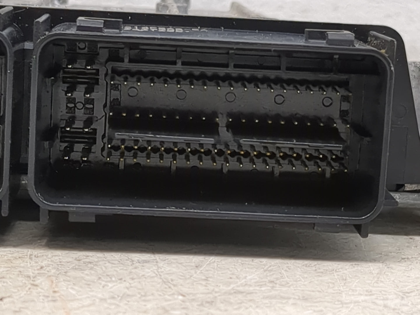 2017-2019 Ford Escape PCM Engine Control Computer ECU ECM PCU OEM P/N:FV6A-12B684-AB HJ5A-12A650-MA Fits Fits 2017 2018 2019
