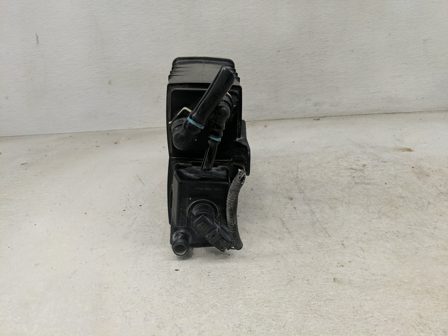 2018 Ford Escape Fuel Vapor Charcoal Canister 1462033 - Oemusedautoparts1.com