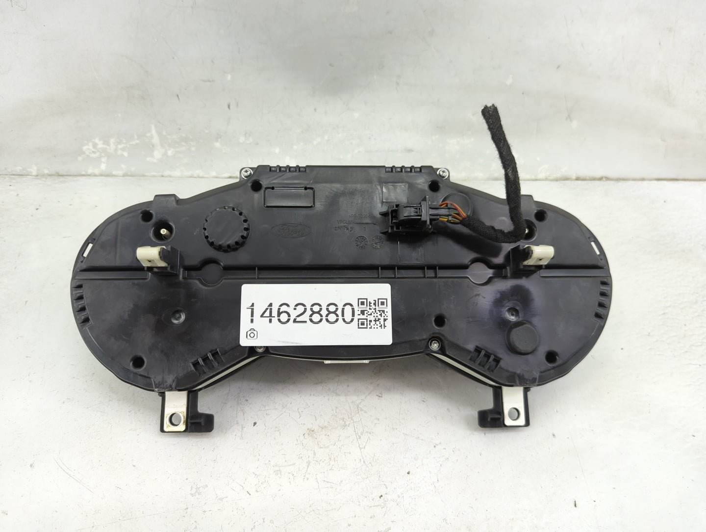 2018 Ford Escape Instrument Cluster Speedometer Gauges P/N:JJ5T-10849-TA CV4T-14C026-BH Miles: Fits OEM Used Auto Parts - Oe