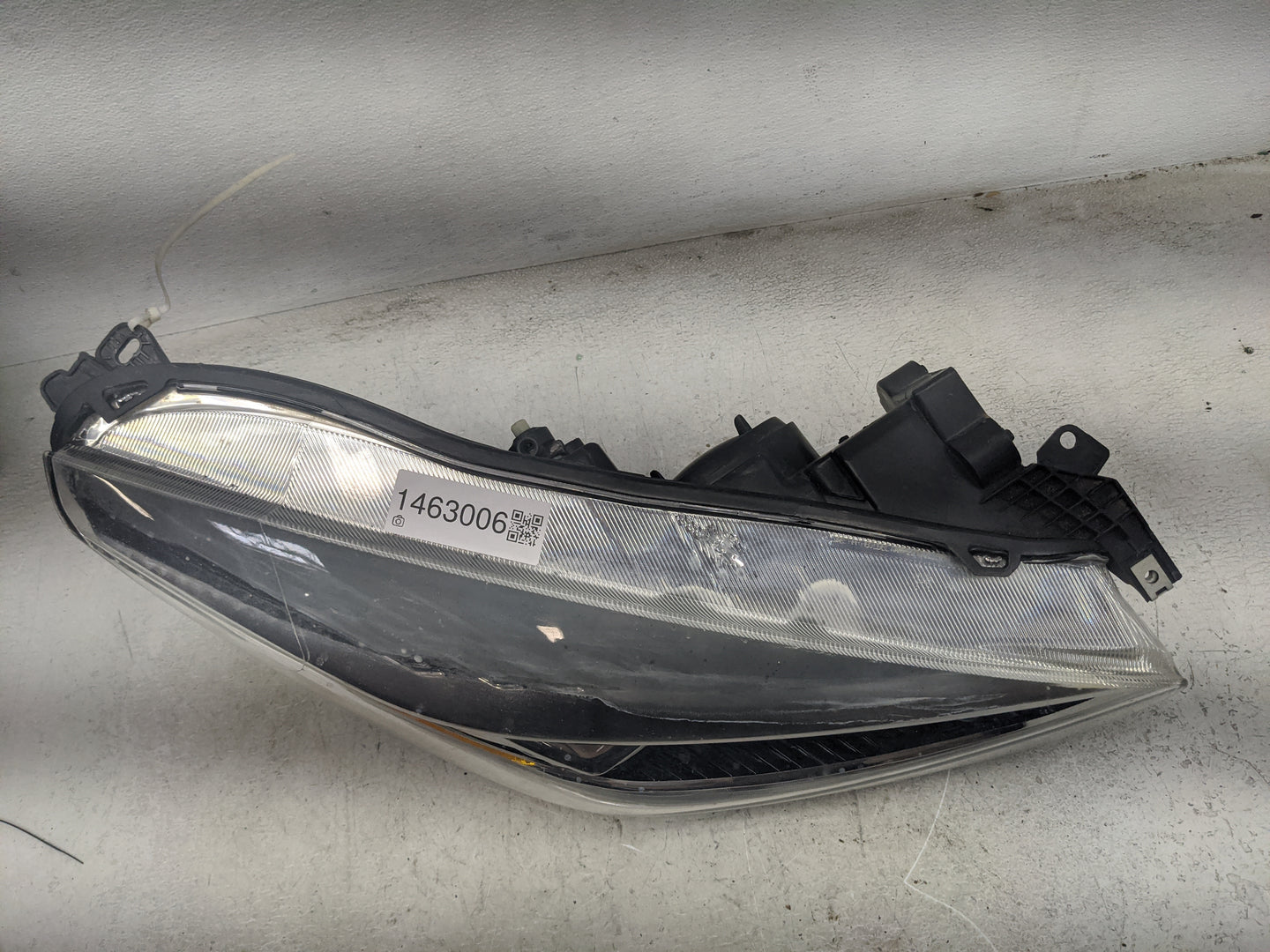 2017-2019 Ford Escape Passenger Right Oem Head Light Headlight Lamp 1463006 - Oemusedautoparts1.com